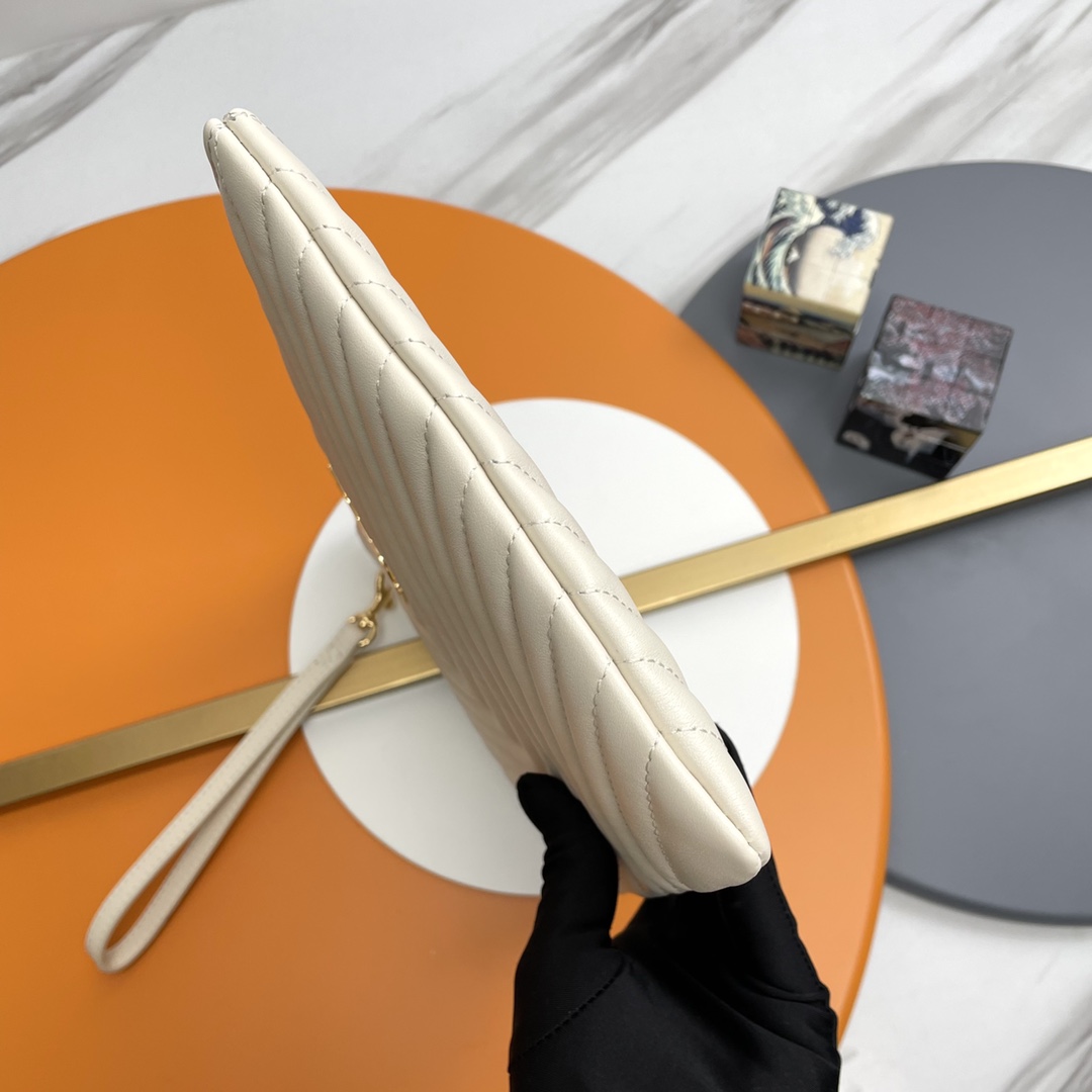 Handbags SAINT LAURENT 413444 size 30  21.5  2 cm - vstockx