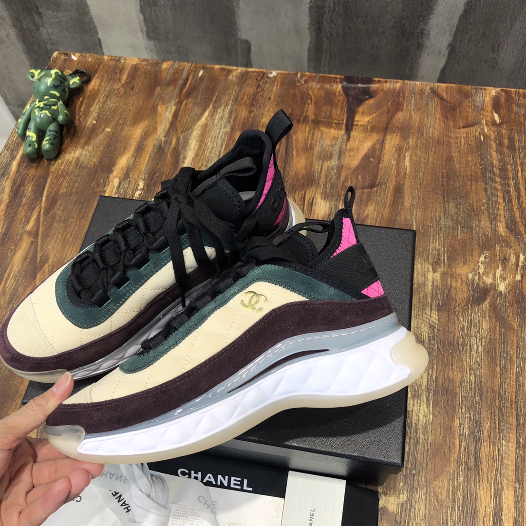 Chanel Fabric & Suede Calfskin Low Top Sneaker 11 - vstockx