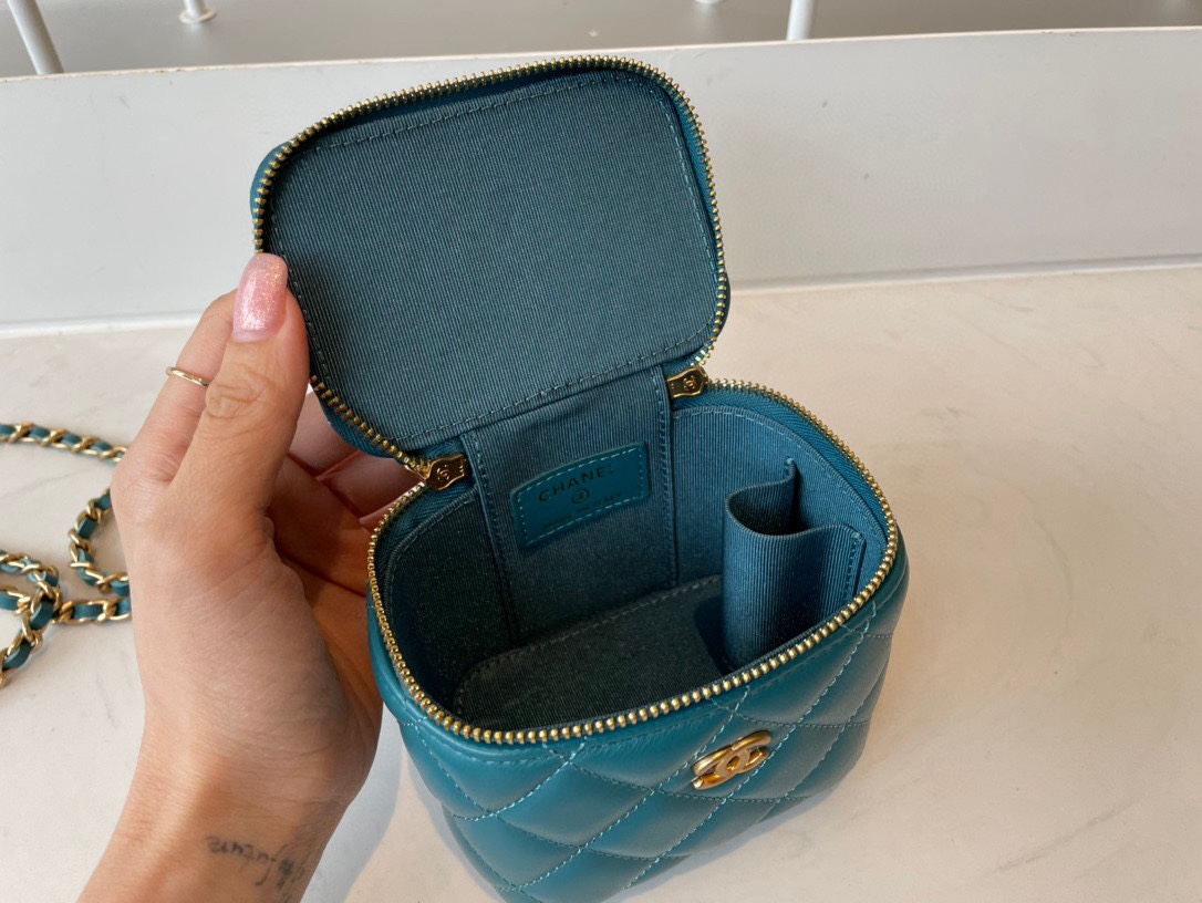 Handbag Chanel AP2198 size 11*8.5*7 cm - vstockx