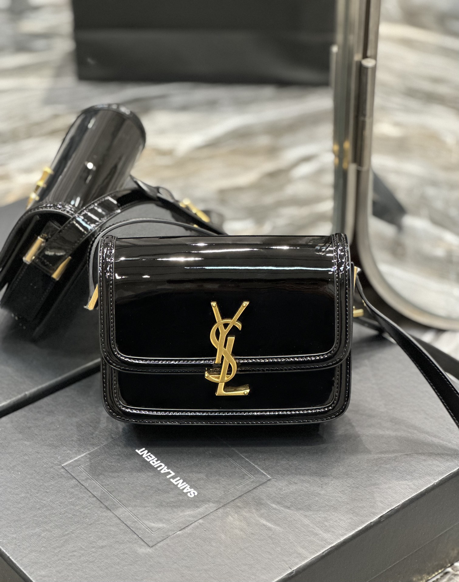 Handbags SAINT LAURENT 675626 size 19  13  5 cm - vstockx