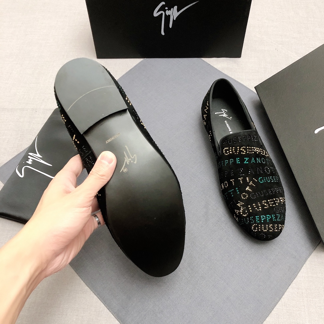 Giuseppe Zanotti Slip-on 7 - vstockx