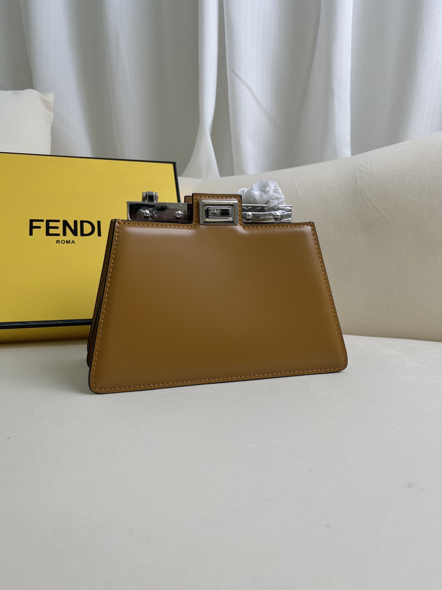 handbags FENDI 1012 size:20.5*11*14cm - vstockx