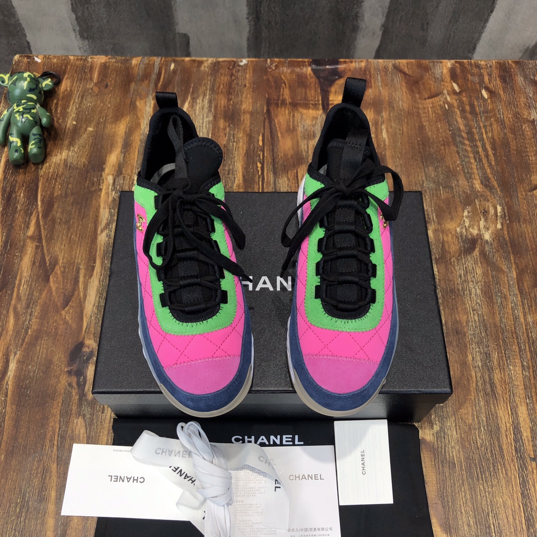 Chanel Fabric & Suede Calfskin Low Top Sneaker 7 - vstockx