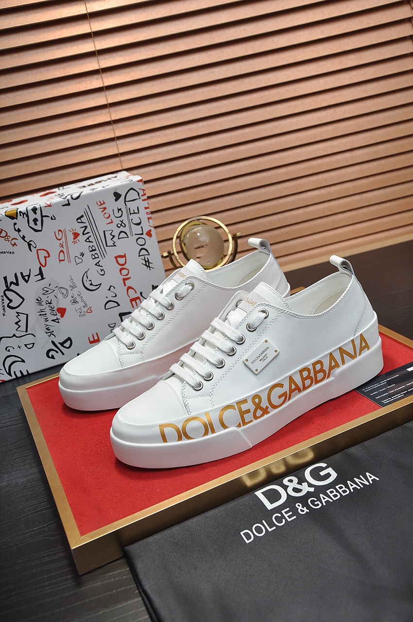 Dolce & Gabbana Low Tops Sneakers 111 - vstockx