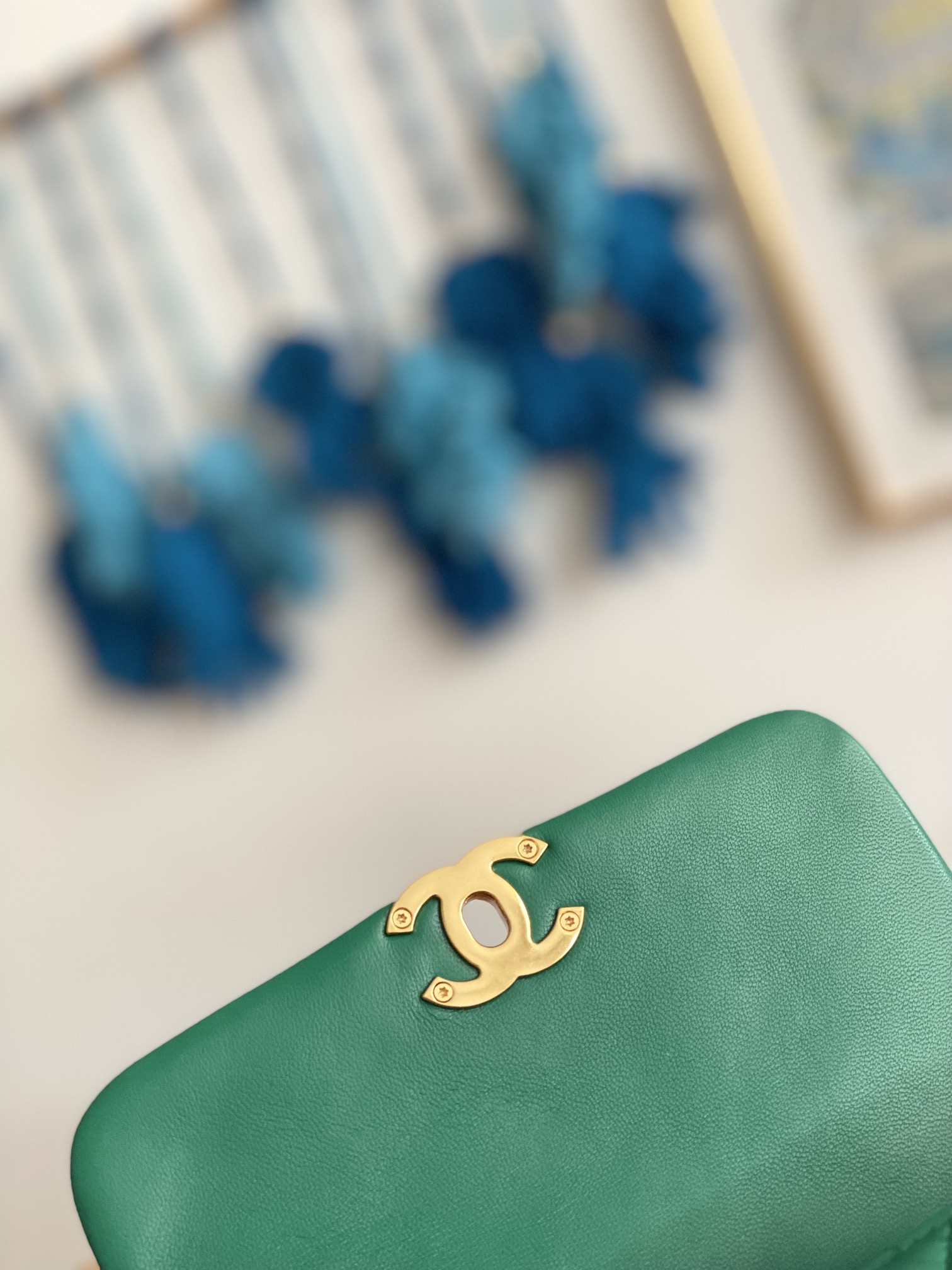 Handbag Chanel 3365 size 17X11.5X8.5 Cm - vstockx