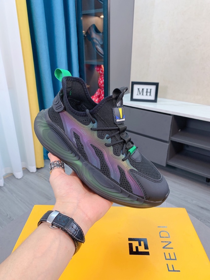 Fendi Low Top Sneakers 6 - vstockx