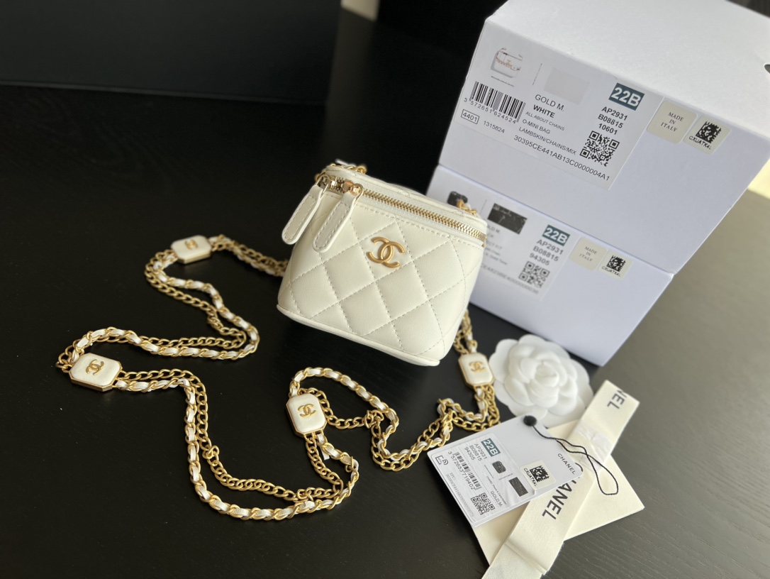 Handbag Chanel 2931 size 8.5cmx11cmx7 cm - vstockx