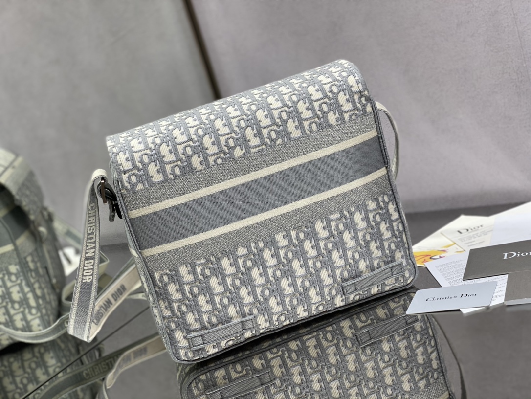 Handbag Dior size 28*12*26 cm - vstockx