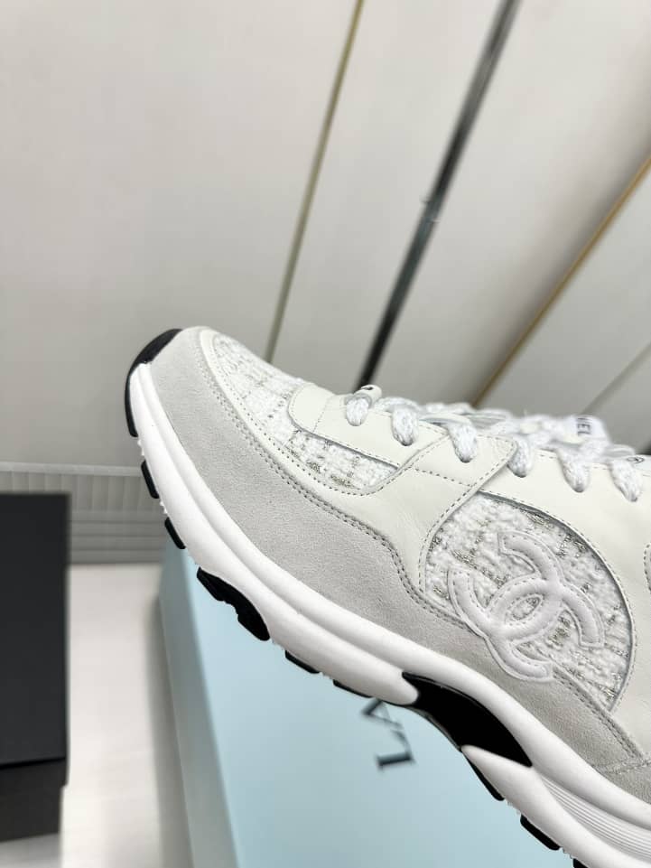 Chanel Wmns CC Logo Sneaker White Silver - vstockx
