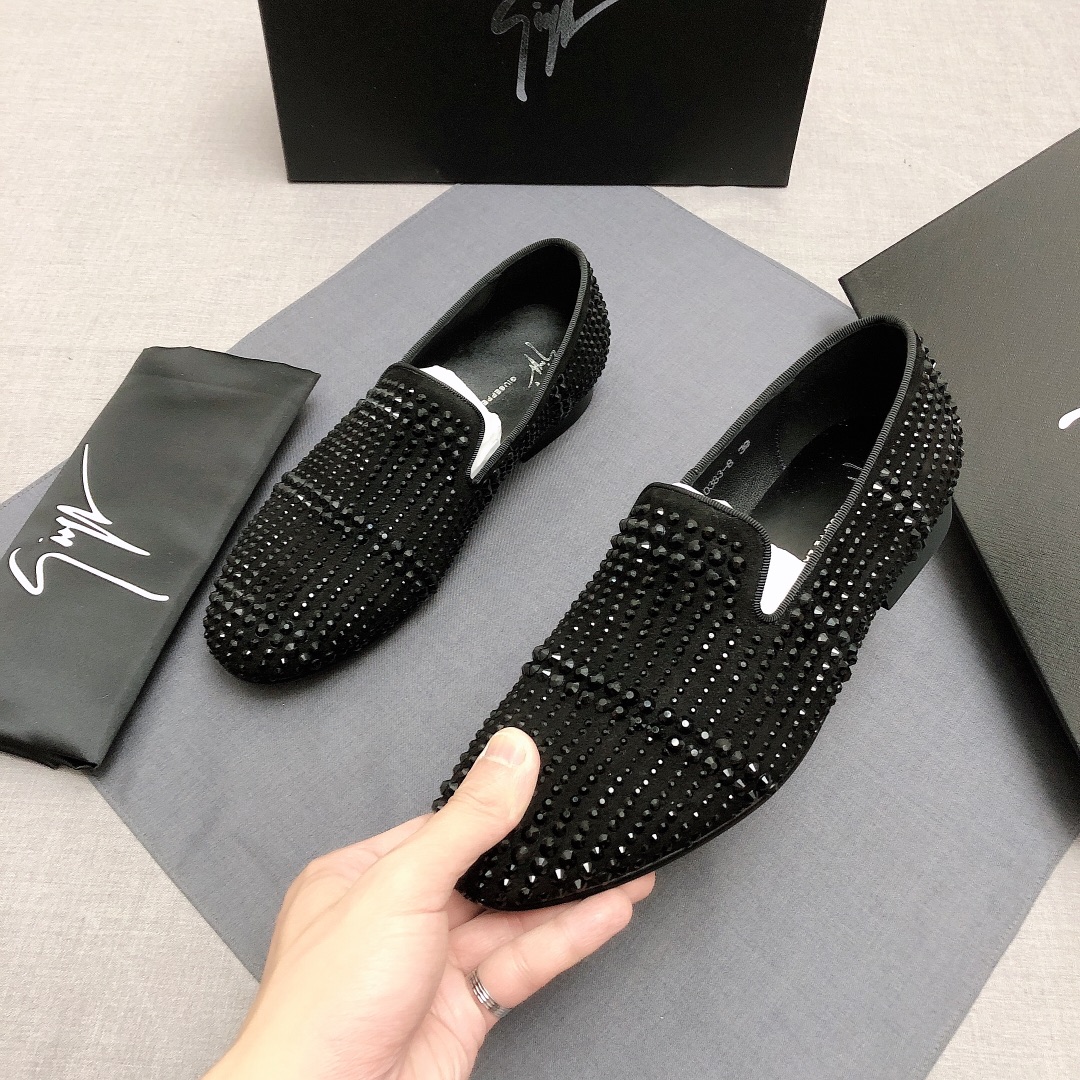 Giuseppe Zanotti Slip-on 10 - vstockx