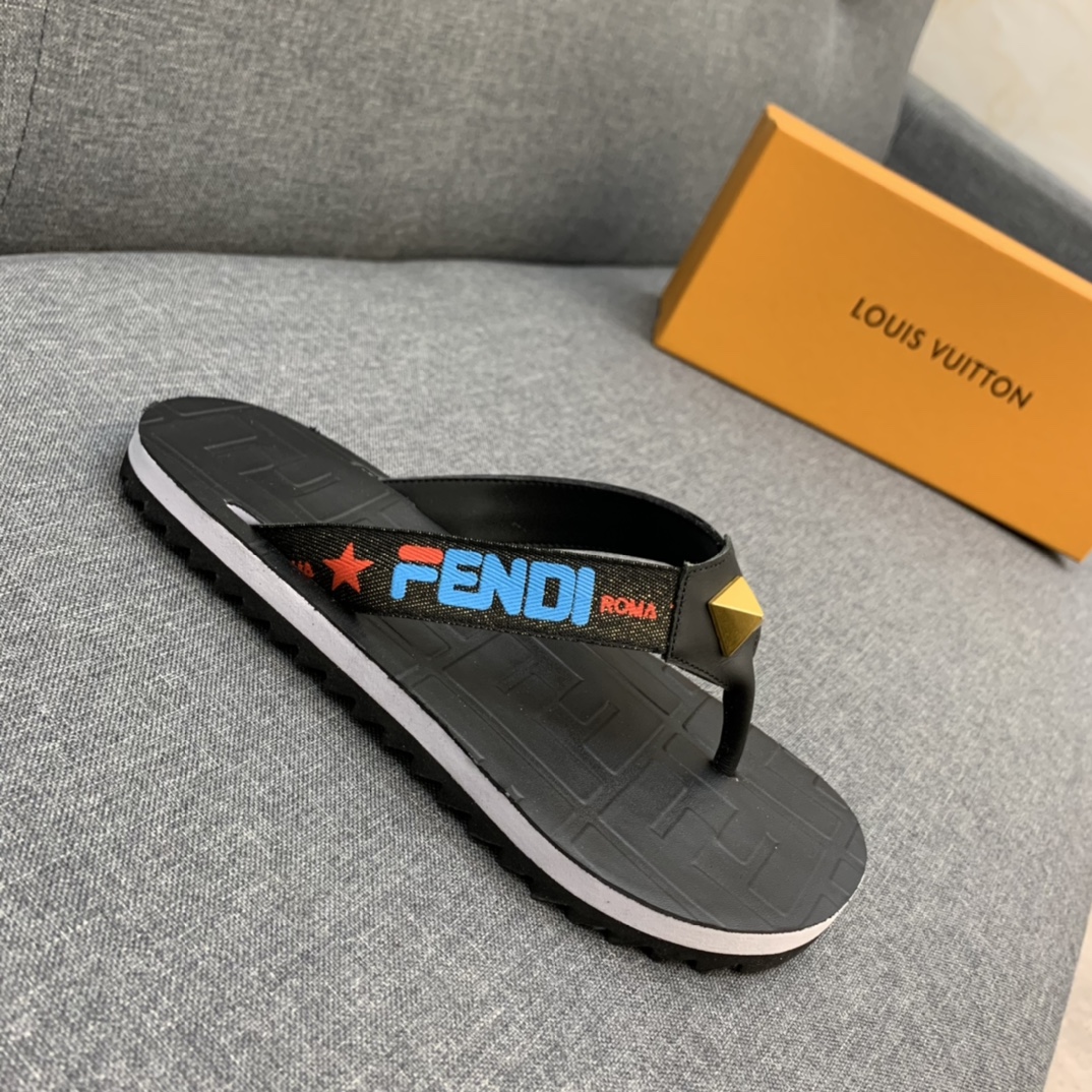 Fendi Slides 24 - vstockx