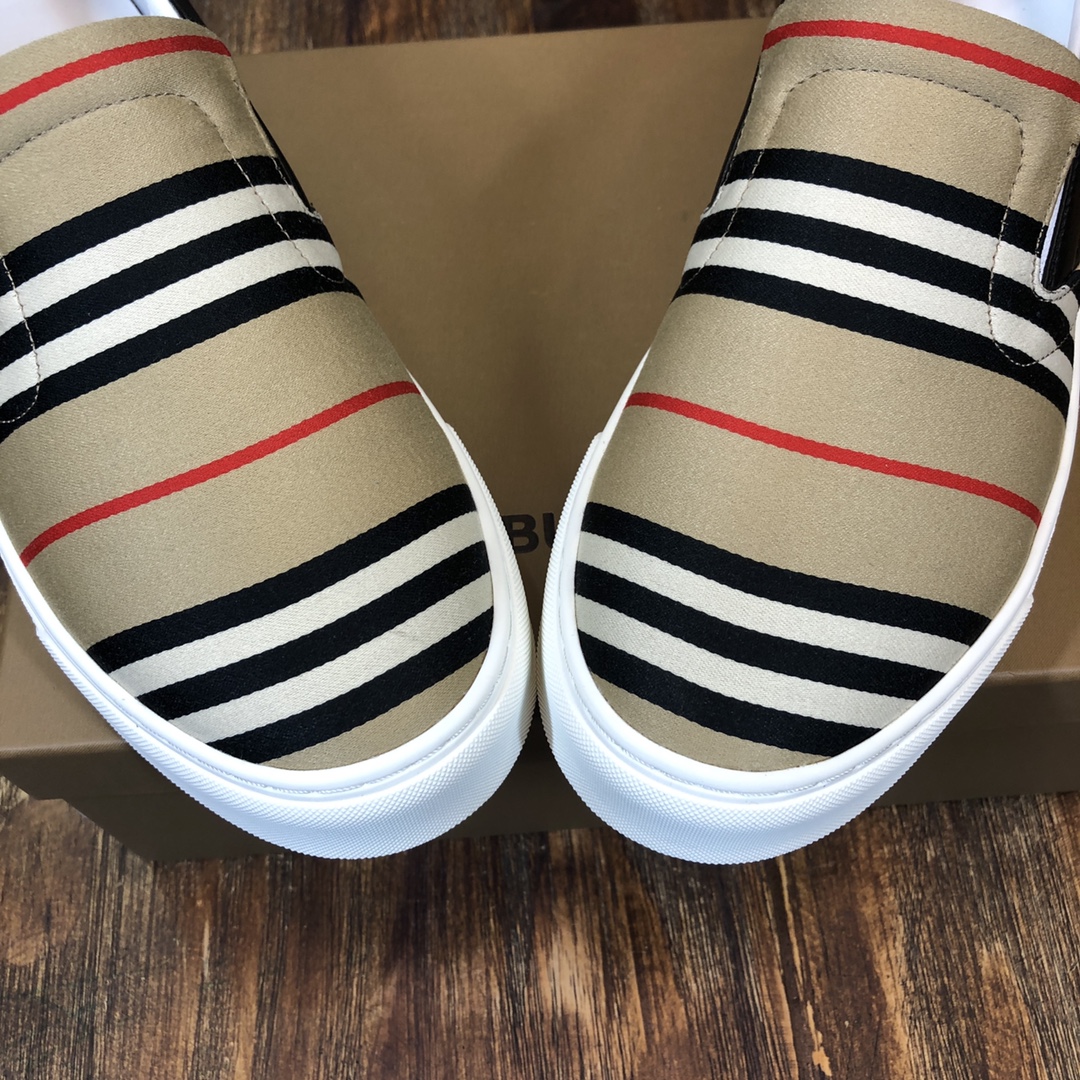 Burberry House Check Sneaker 8 - vstockx