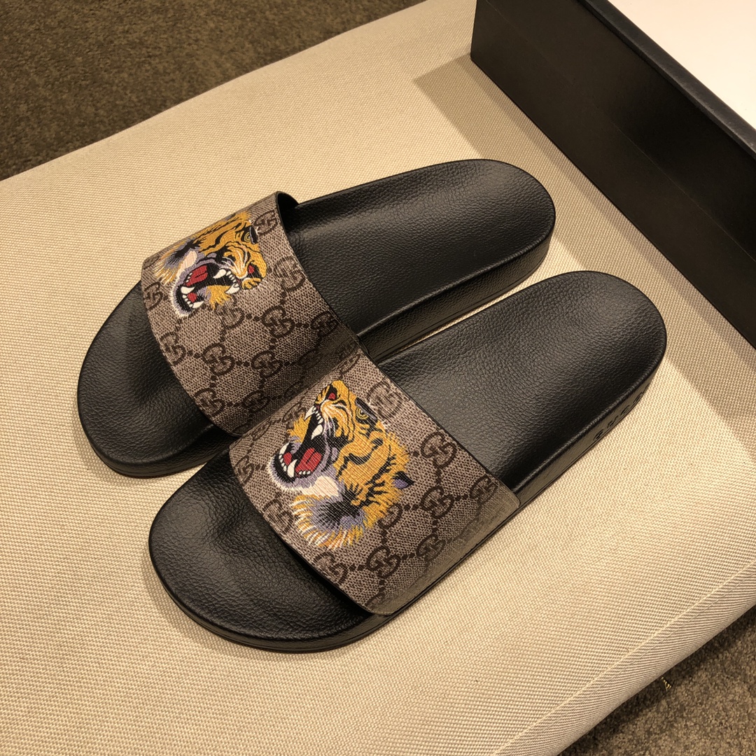 Gucci Slippers 40 - vstockx