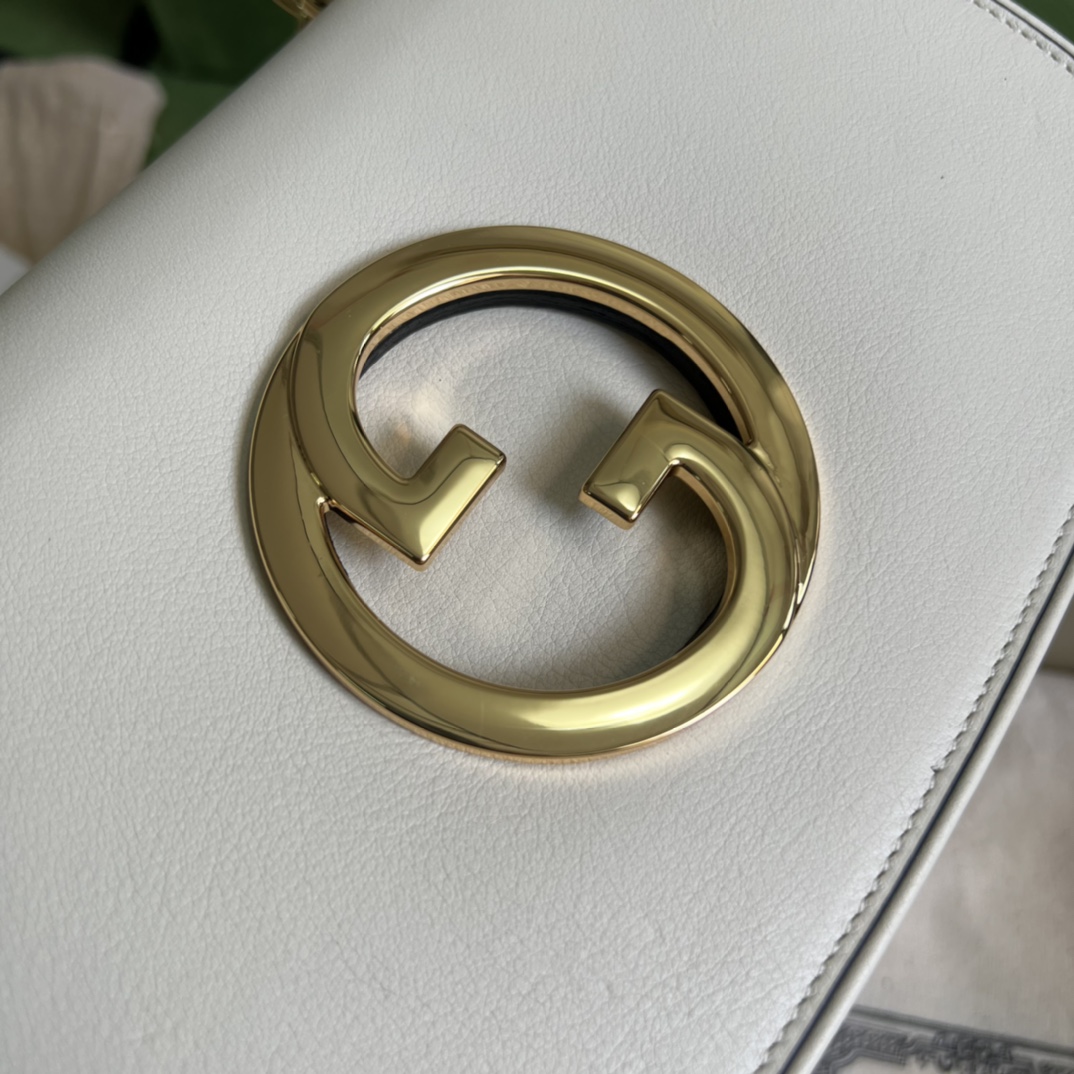 Handbag Gucci 698643 size 22*13*5.5 cm - vstockx