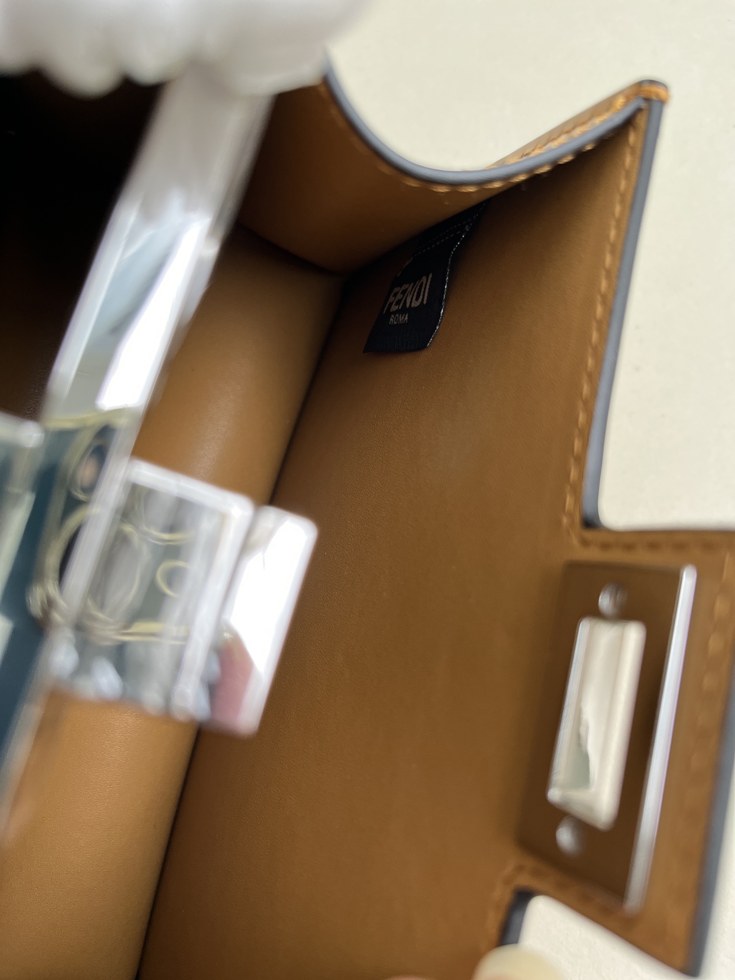 handbags FENDI 1012 size:20.5*11*14cm - vstockx