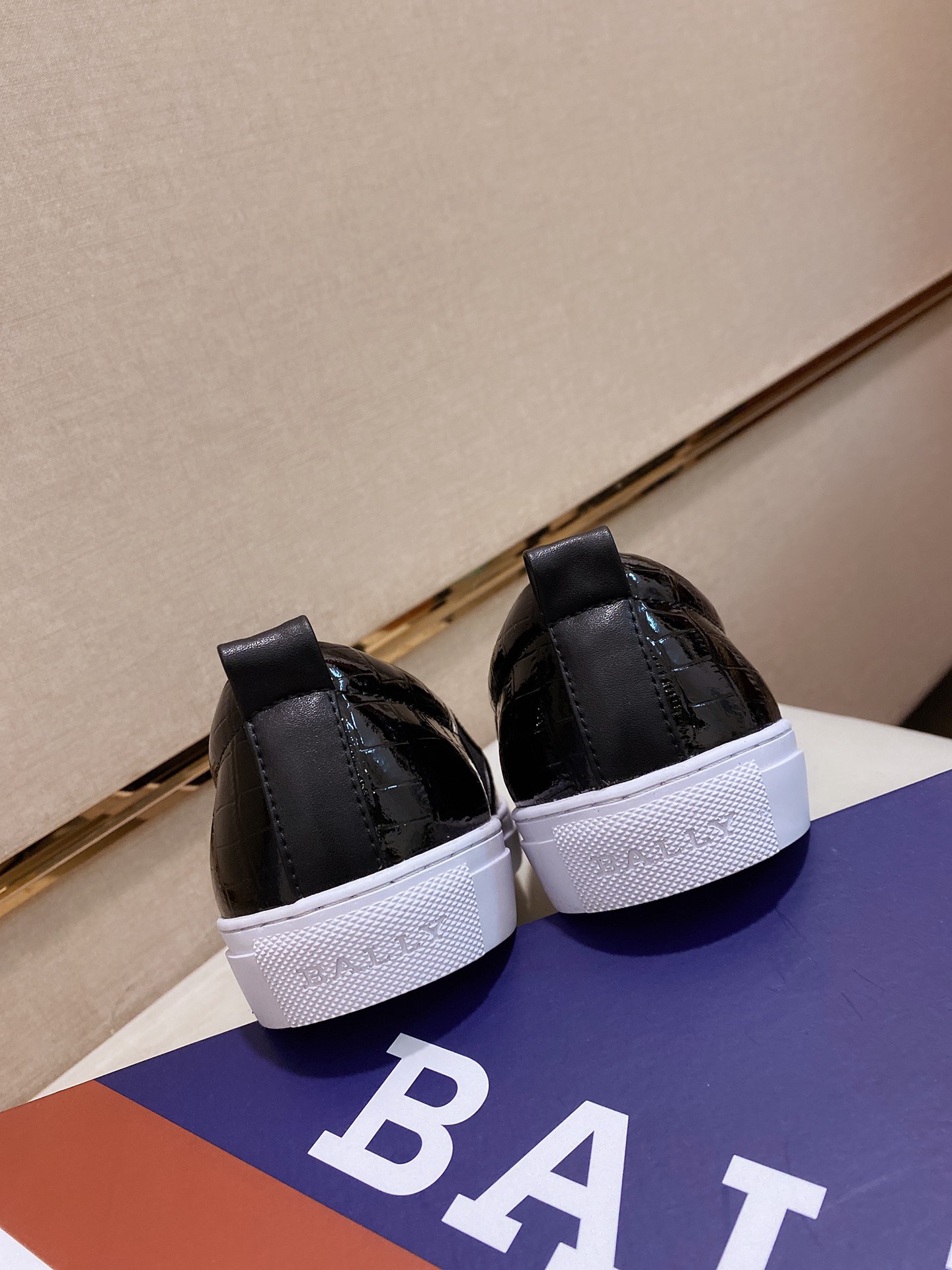 Bally Low Top Sneaker 2 - vstockx