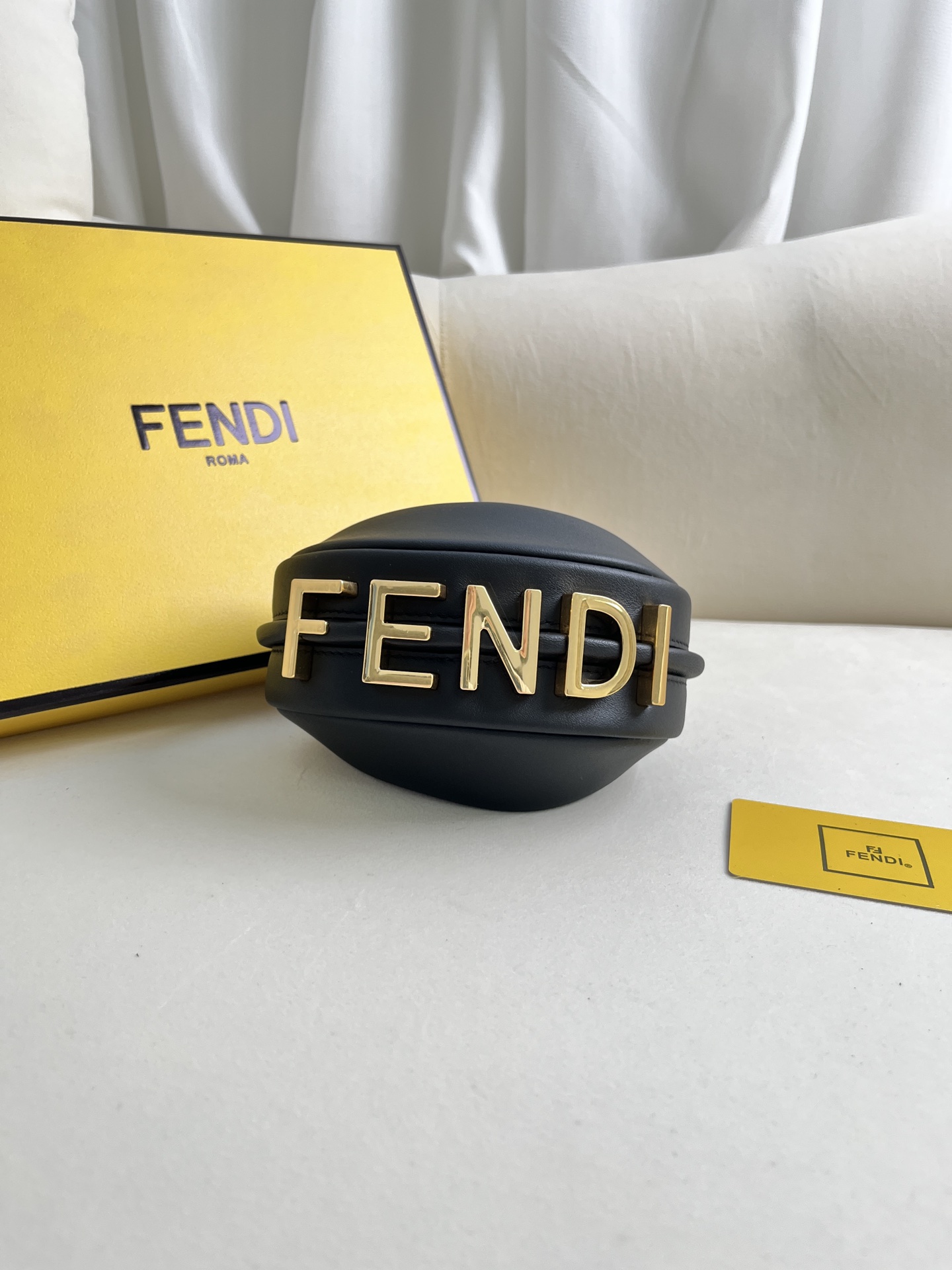 handbags FENDI 206 size:16.5*14*5cm - vstockx