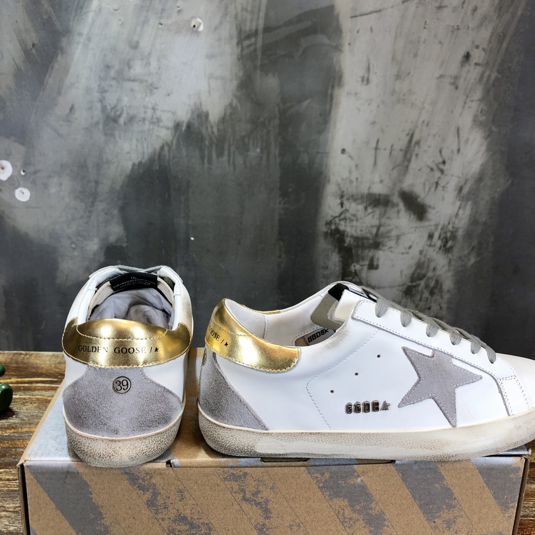 Golden Goose Superstar distressed-finish sneakers 13 - vstockx