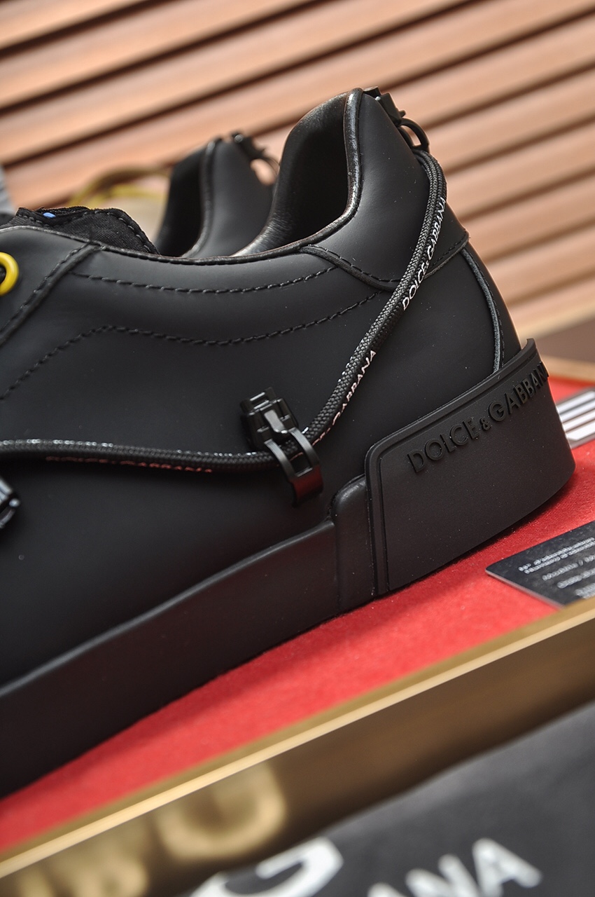 Dolce & Gabbana Low Tops Sneakers 61 - vstockx