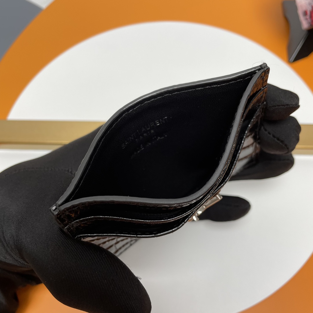 Handbags SAINT LAURENT 423291 size 10x7.5x0.5 cm - vstockx