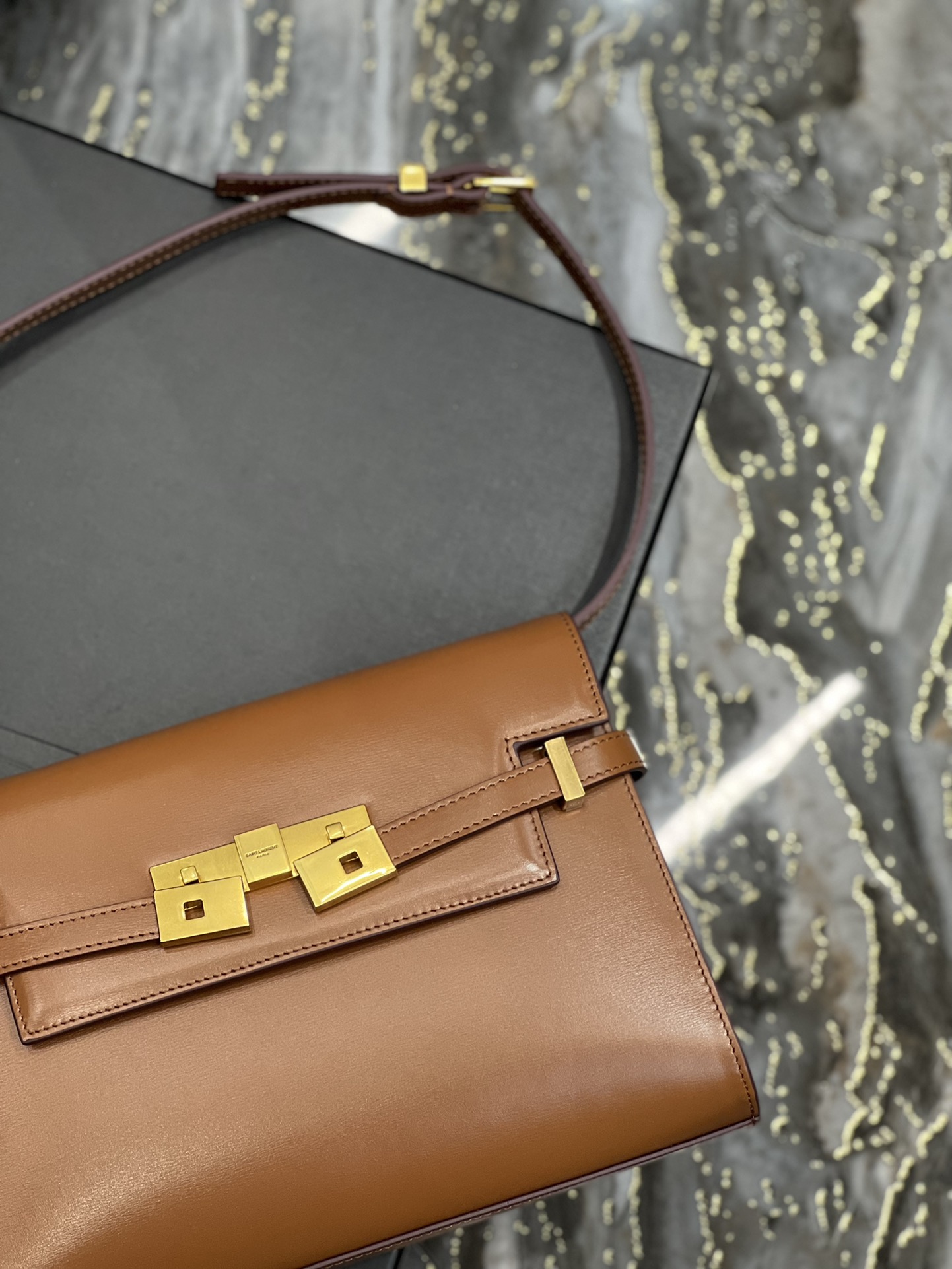 Handbags SAINT LAURENT 675626 size 24x17.5x6 cm - vstockx