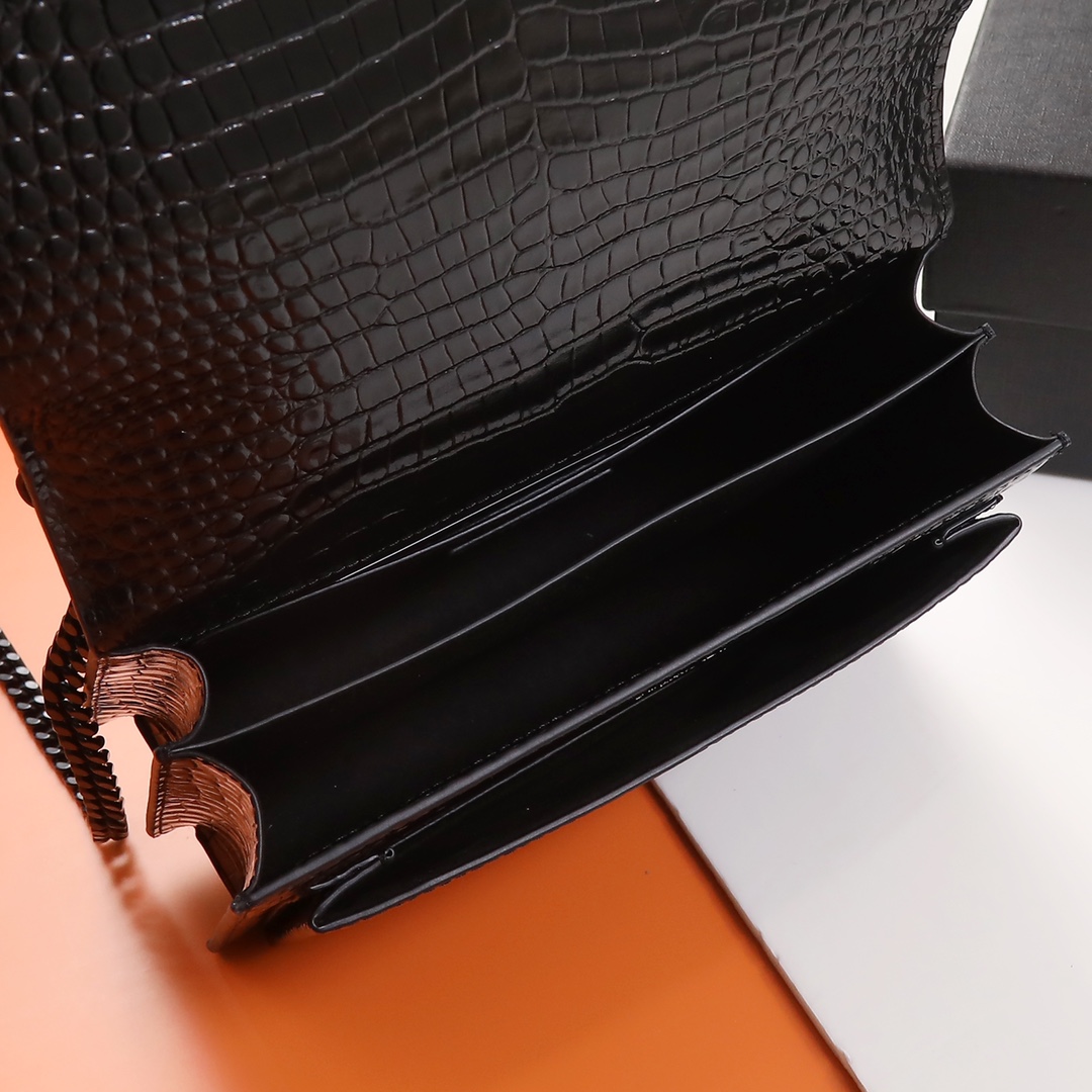 Handbags SAINT LAURENT 442906 size 22x8x16 cm - vstockx