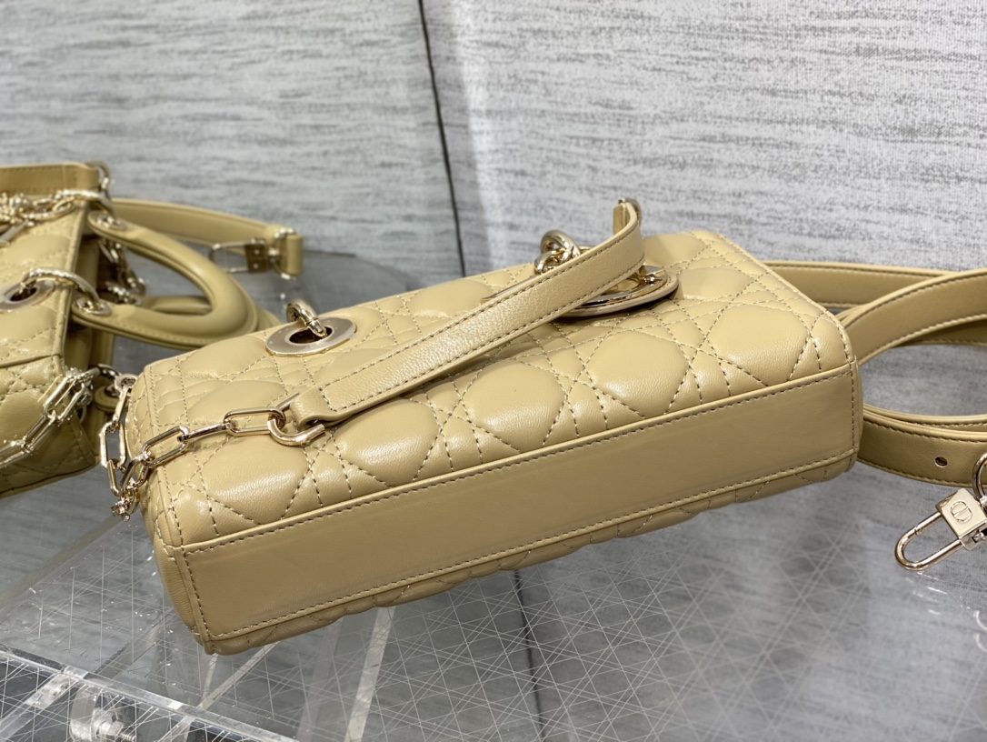 Handbag Dior size 22.5*6*11.5 cm - vstockx