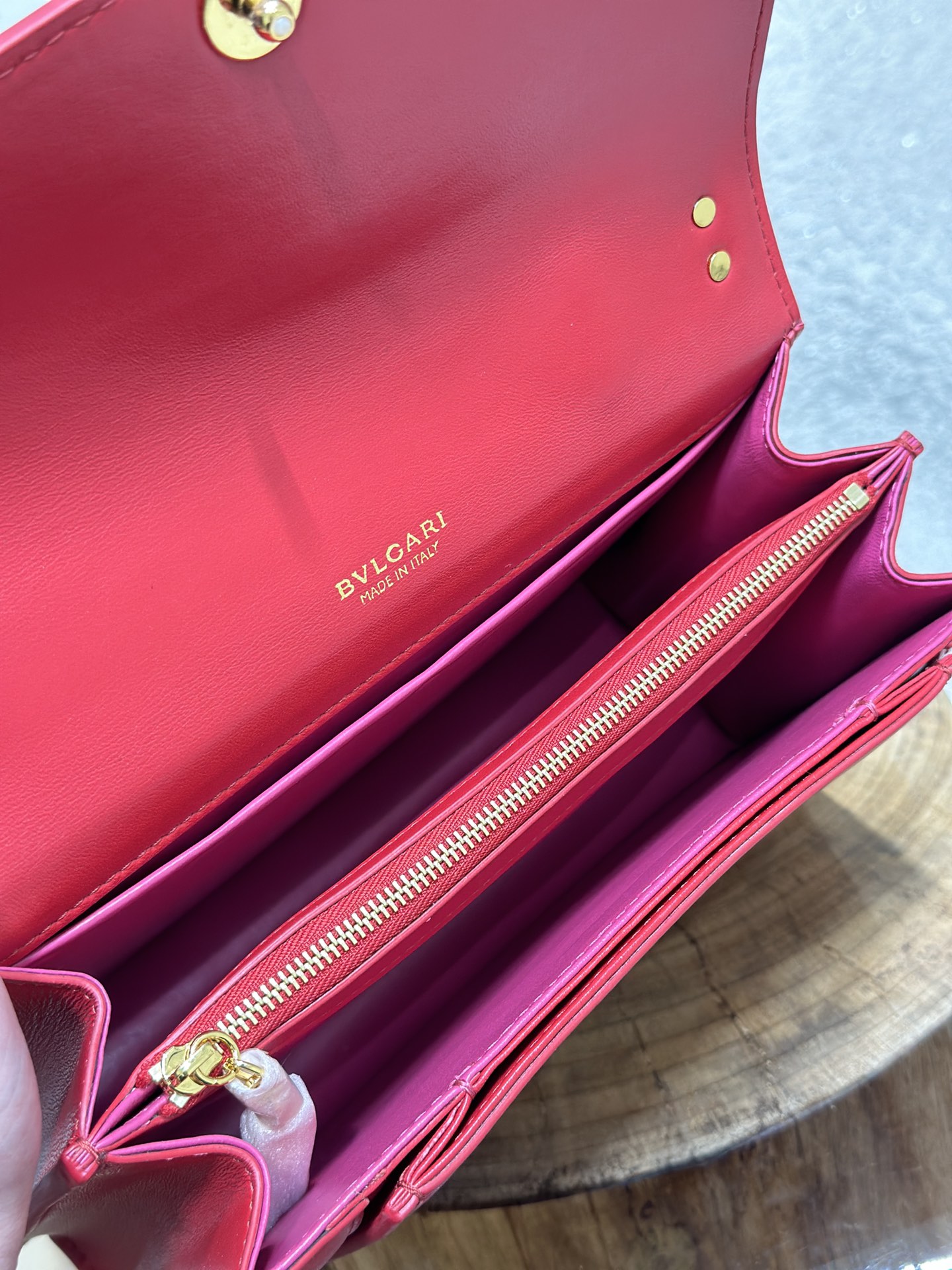 Handbags Bvlgari 290767 size:25*17*8 cm - vstockx