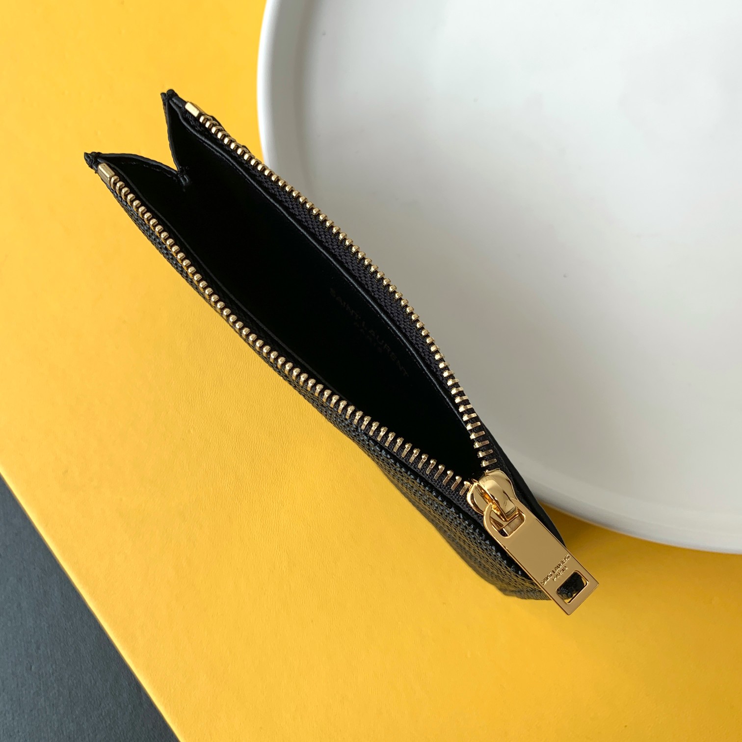 Handbags SAINT LAURENT 607915 size 13  8 cm - vstockx