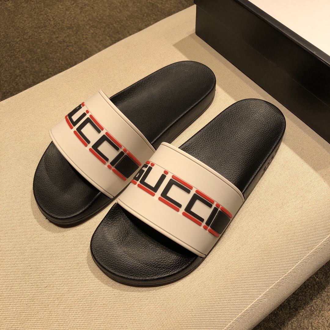 Gucci Slippers 27 - vstockx