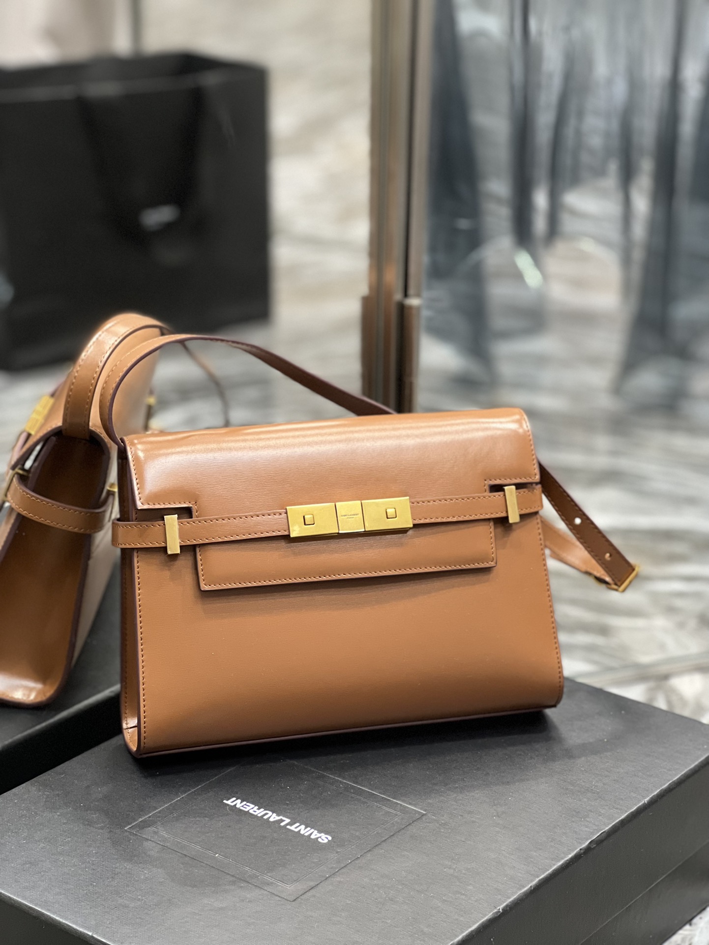 Handbags SAINT LAURENT 675626 size 24x17.5x6 cm - vstockx