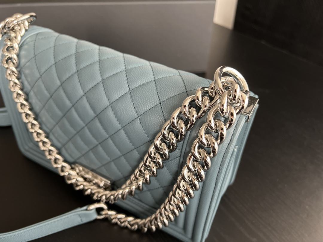 Handbag Chanel size 25 cm - vstockx