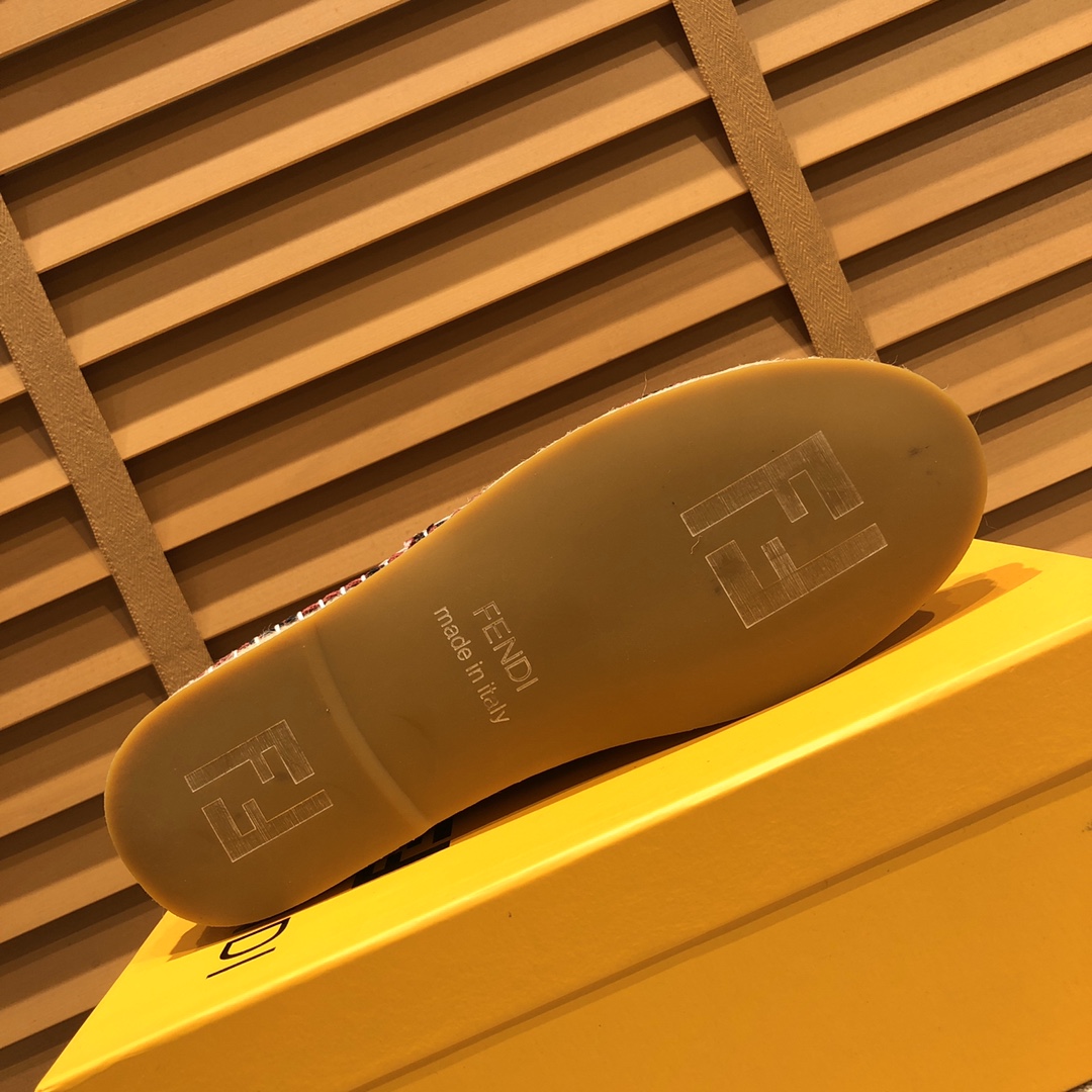 Fendi Espadrilles Sneakers 4 - vstockx