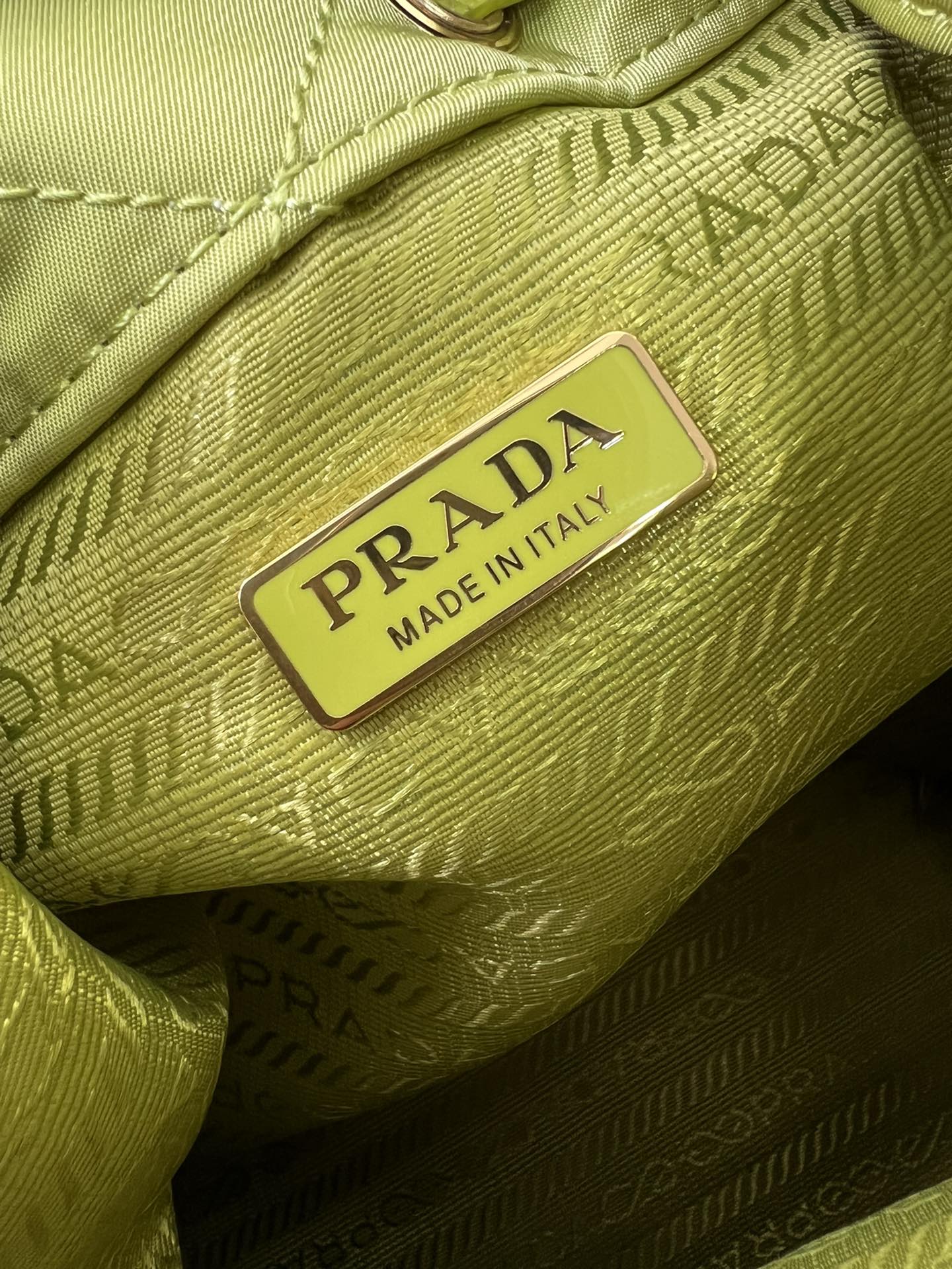 handbags prada 1BH038 22.5*17.5*12 - vstockx