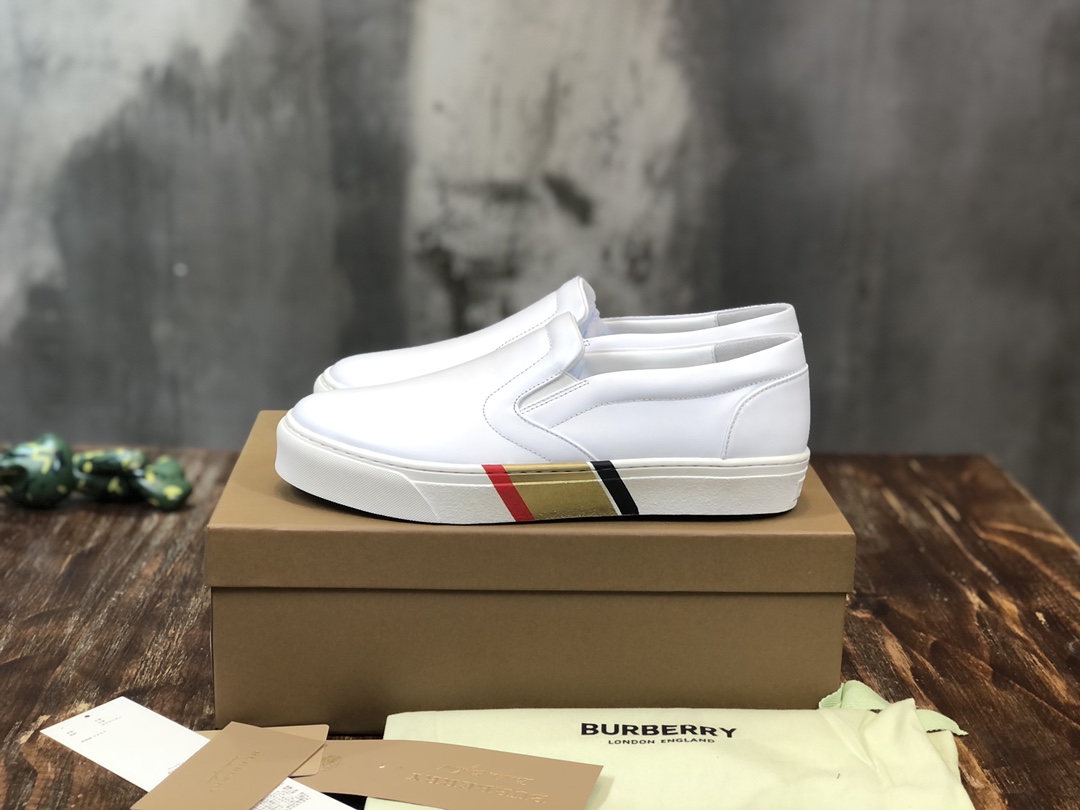 Burberry House Check Sneaker 5 - vstockx