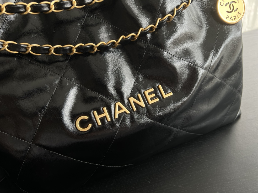 Handbag Chanel size 39cmx42cmx8 cm - vstockx
