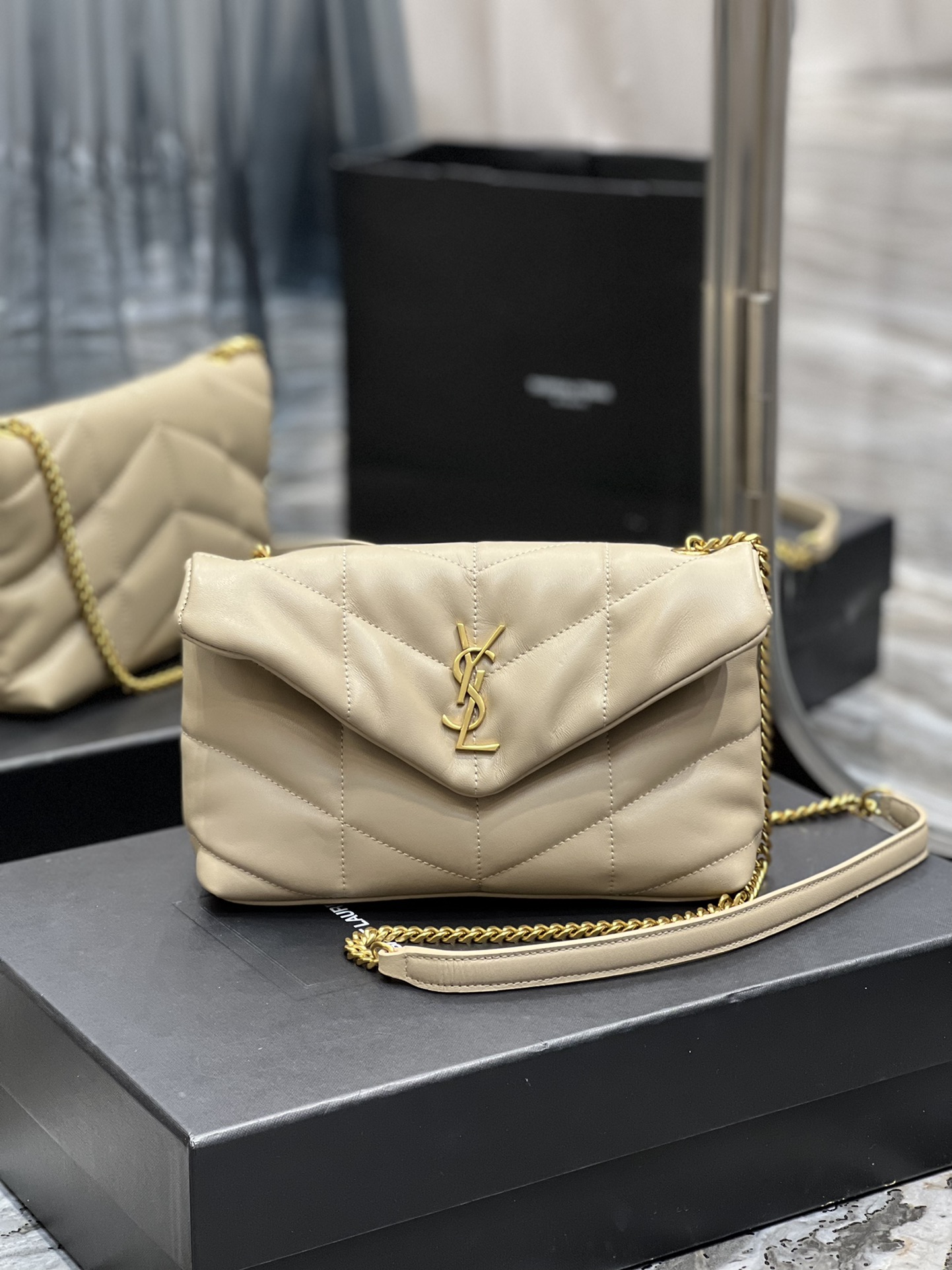 Handbags SAINT LAURENT 620333 size 23  15.5  8.5 cm - vstockx