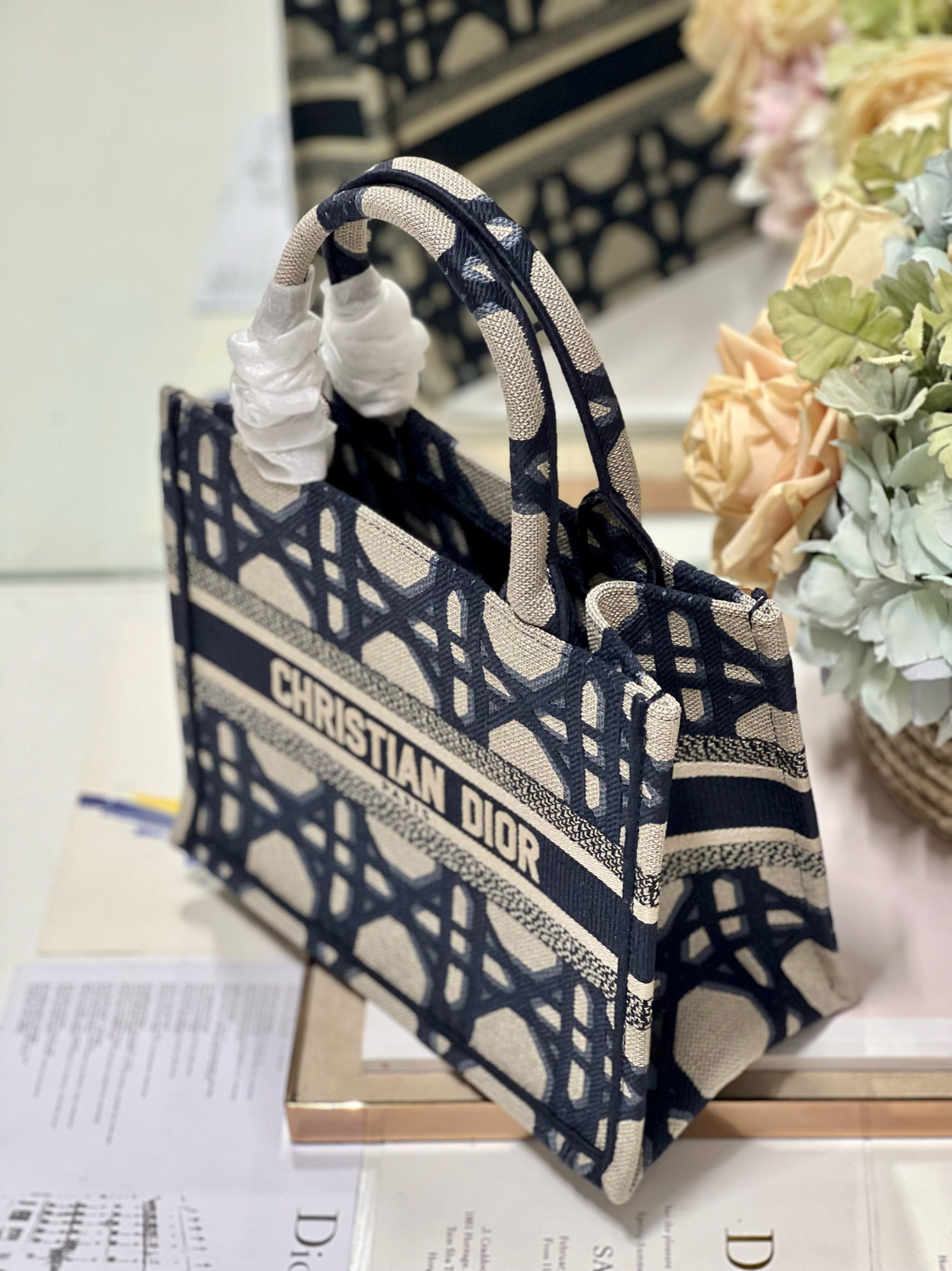 Handbags Dior mini book tote 1286 size:26.5*21*14 cm - vstockx
