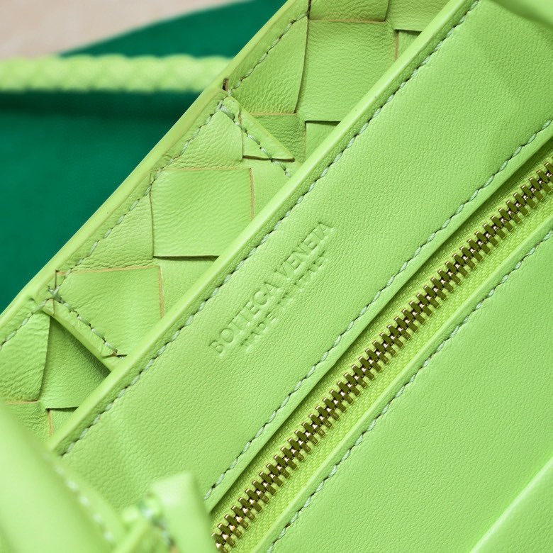 Handbags Bottega Veneta 7463 size:25*20*10 cm - vstockx