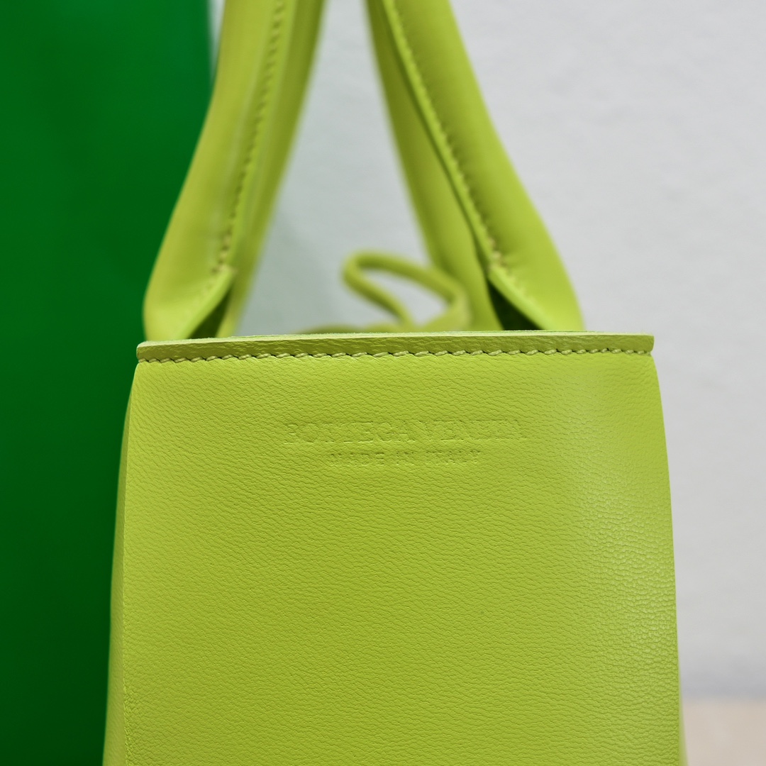 handbags Bottega Veneta 9893# size:30*20*12 - vstockx