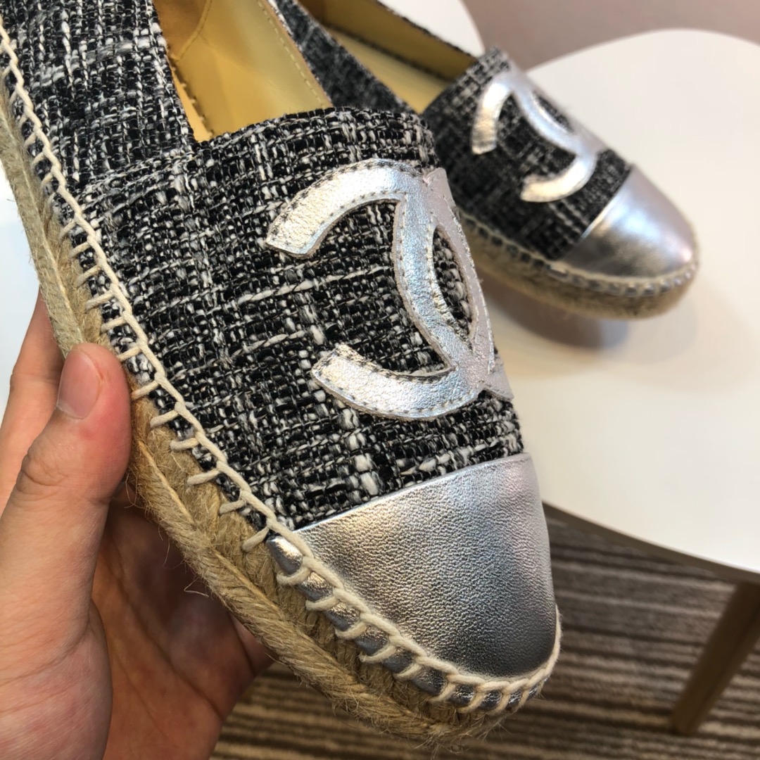 Chanel Loafers 39 - vstockx