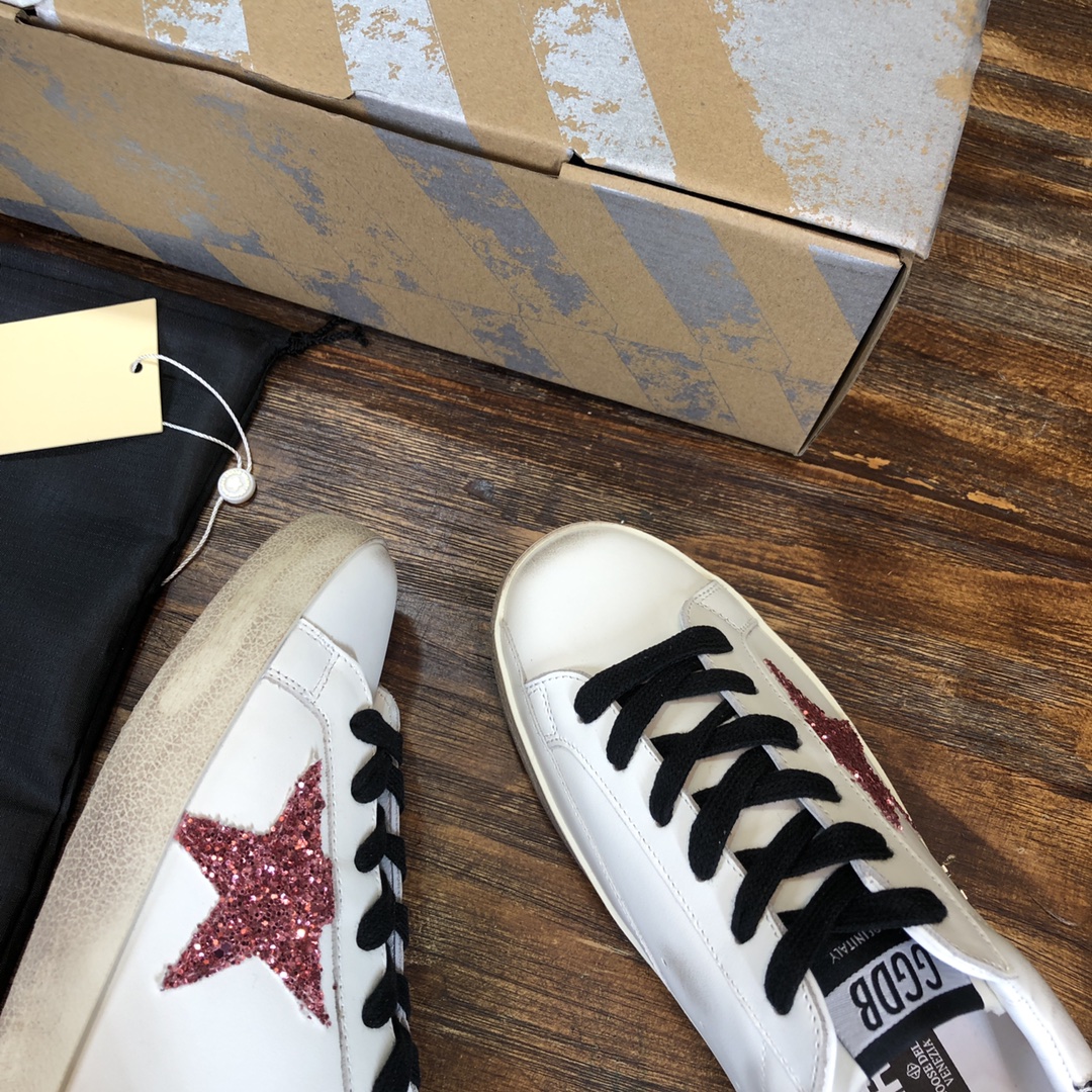 Golden Goose Superstar distressed-finish sneakers 1 - vstockx