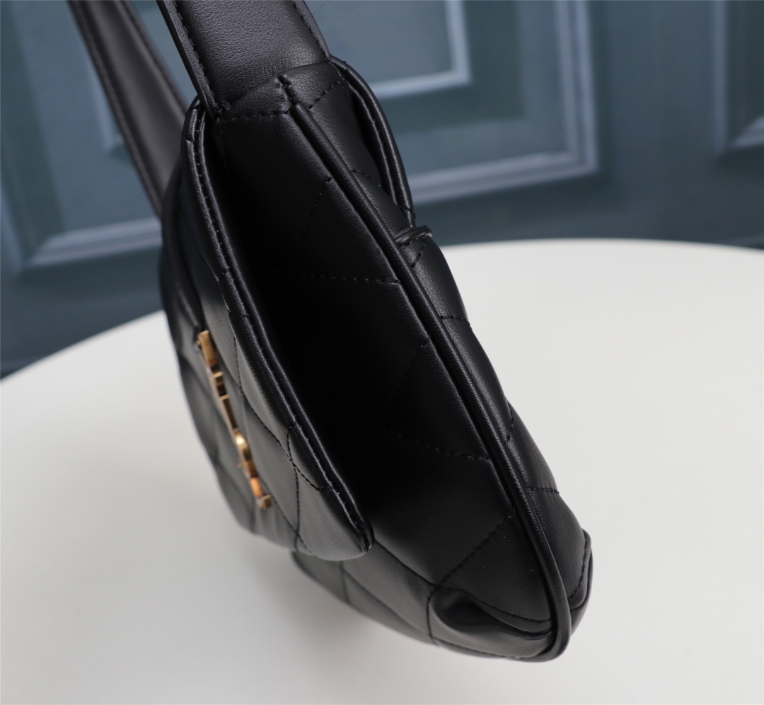 Handbags SAINT LAURENT 698567 size 24x18x5.5 cm - vstockx