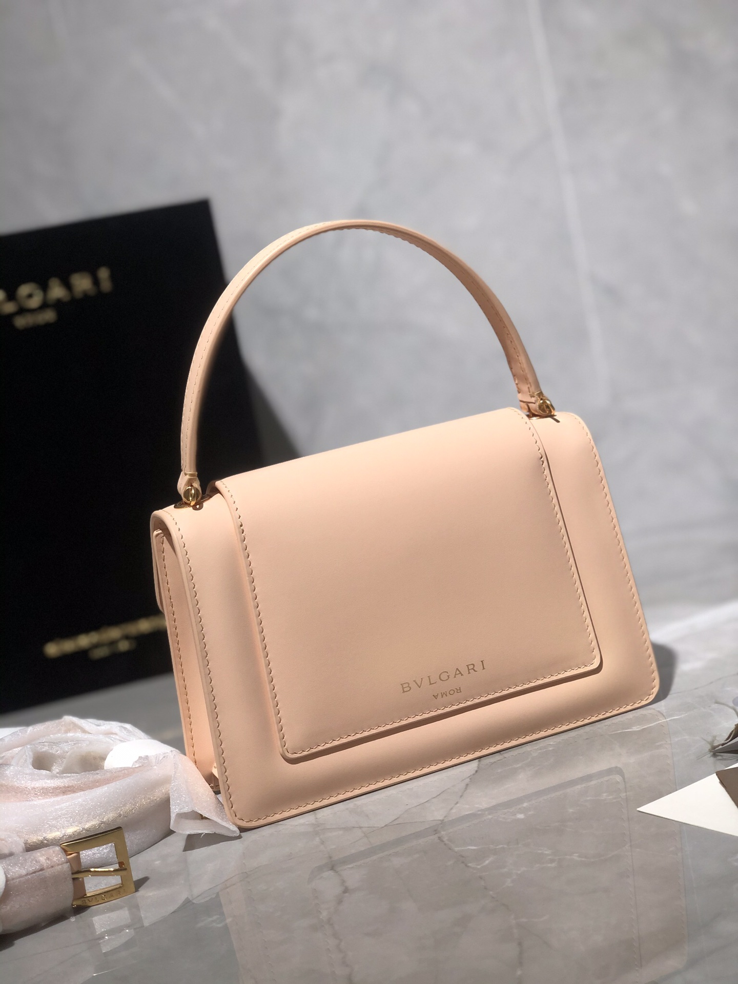 Handbags Bvlgari 288739 size:18.5*13*6.5 cm - vstockx