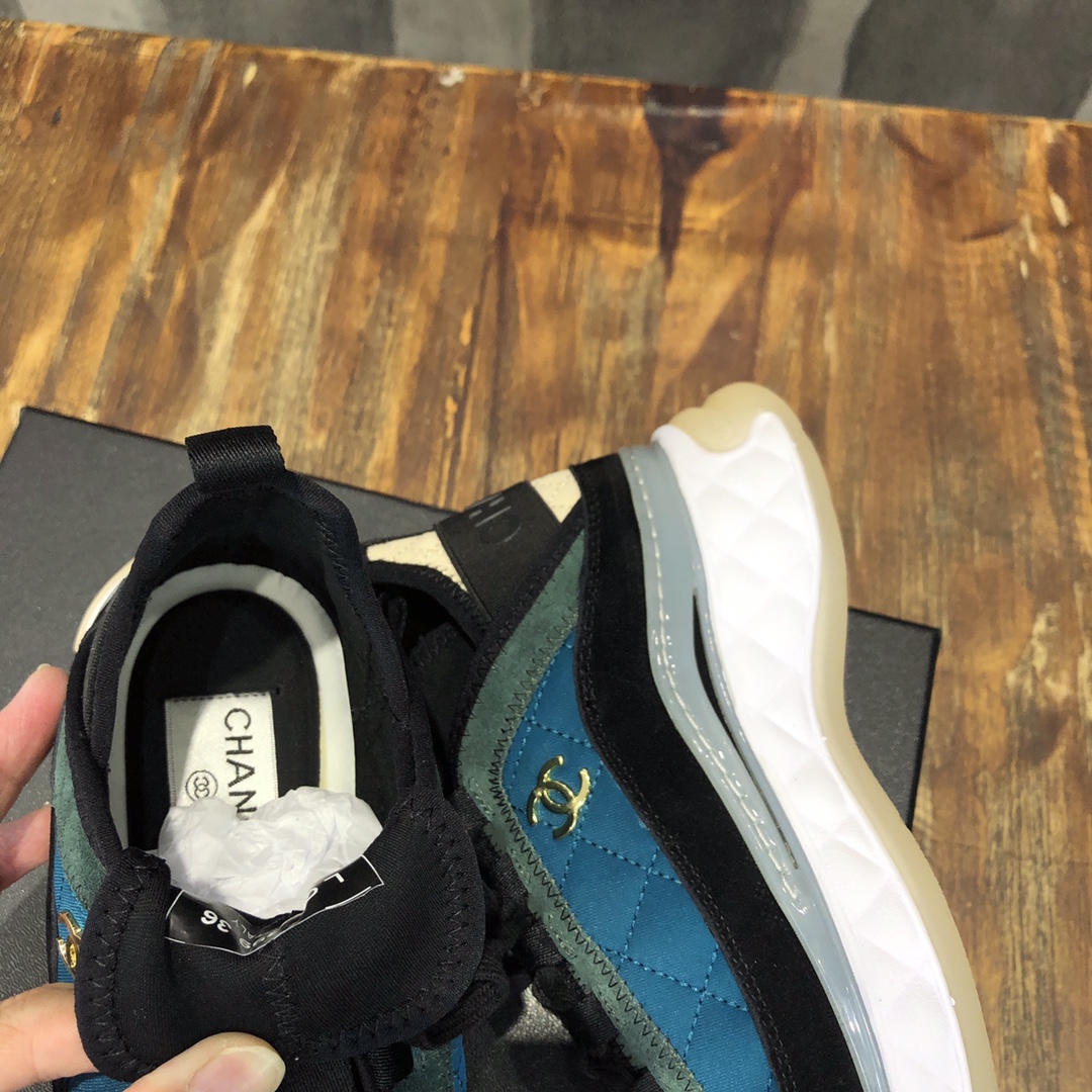 Chanel Fabric & Suede Calfskin Low Top Sneaker 9 - vstockx