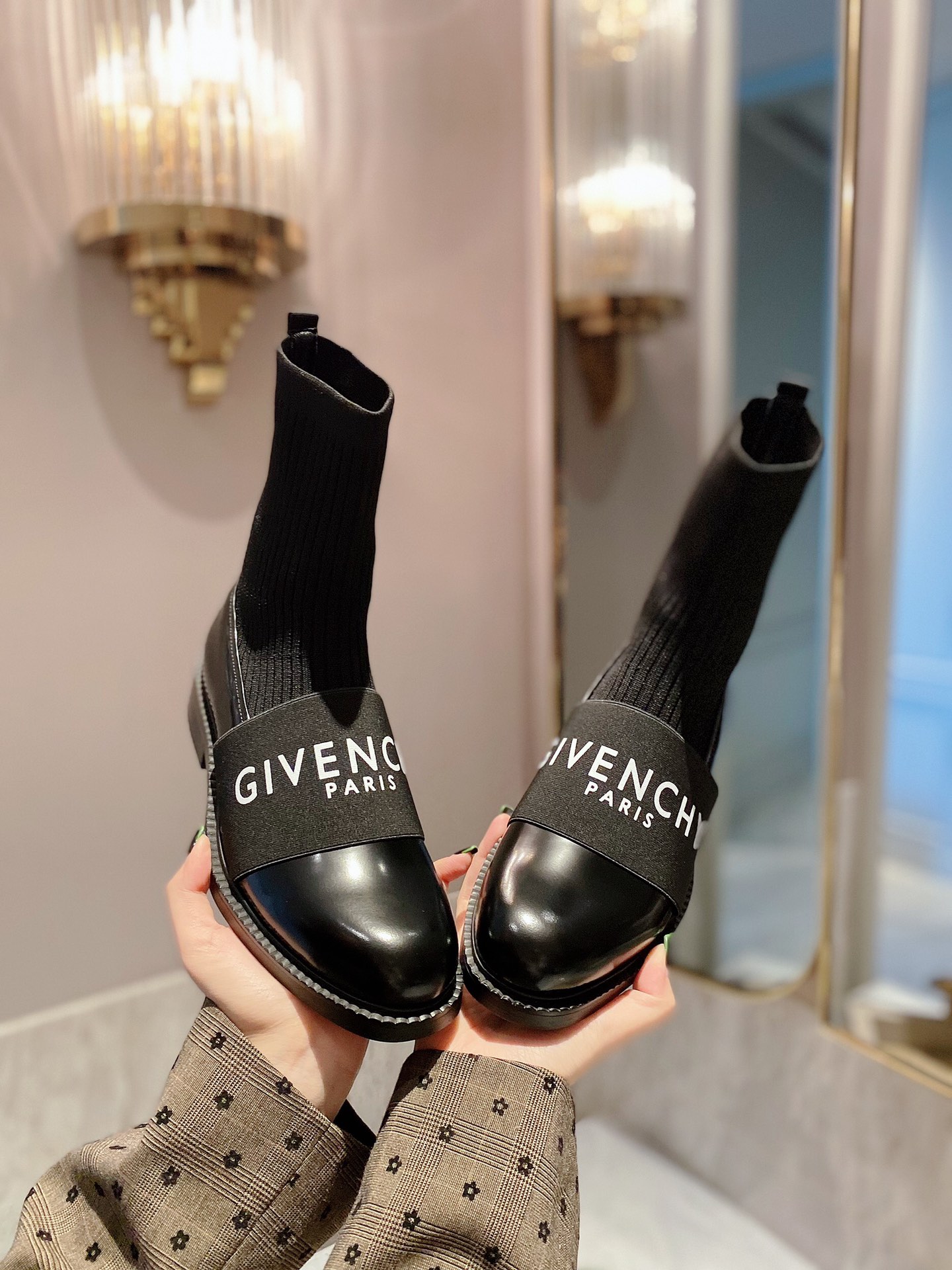 Givenchy Boots 4 - vstockx