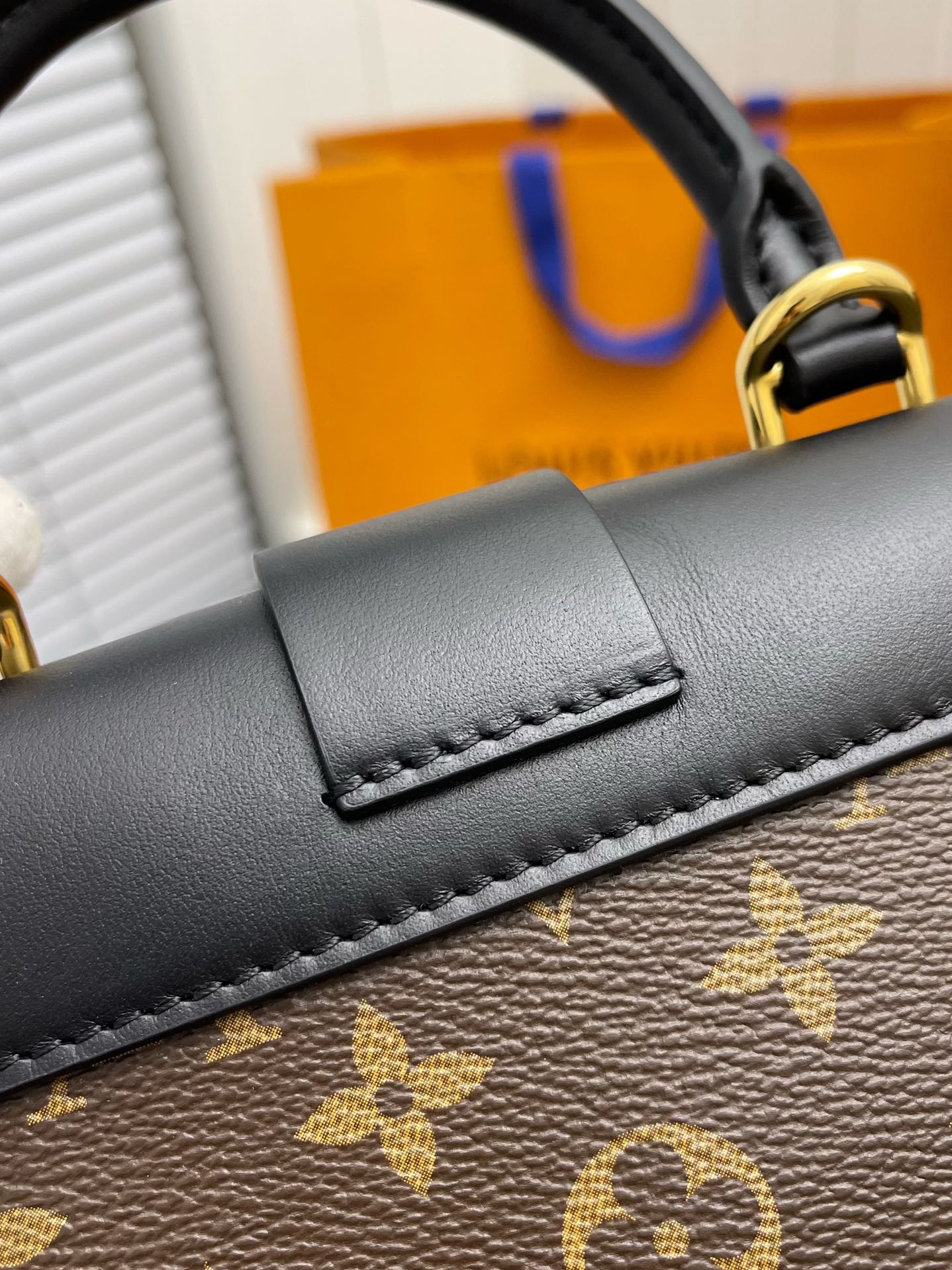 Handbags Louis Vuitton M44141 size:20*16*7.5 cm - vstockx