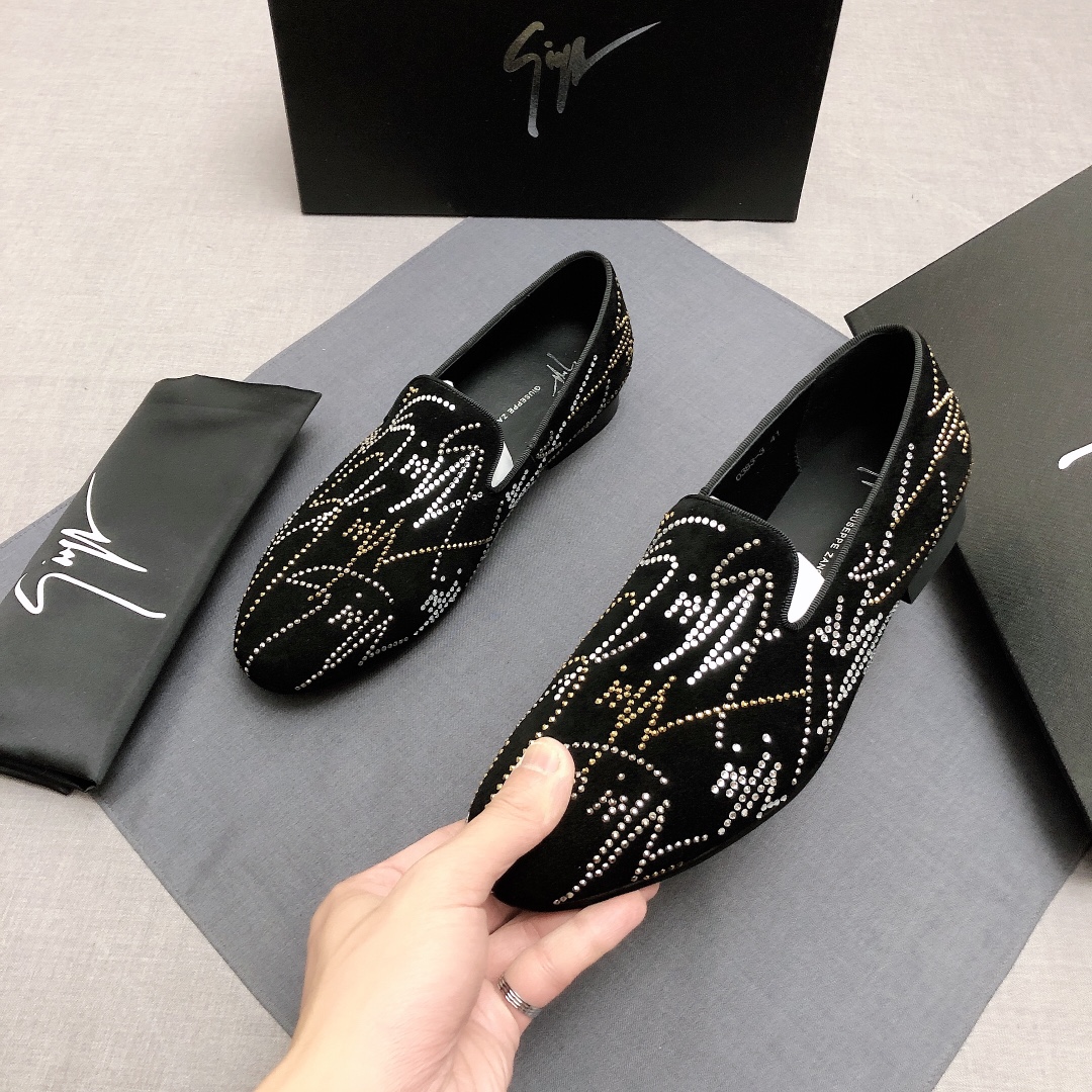 Giuseppe Zanotti Slip-on 9 - vstockx