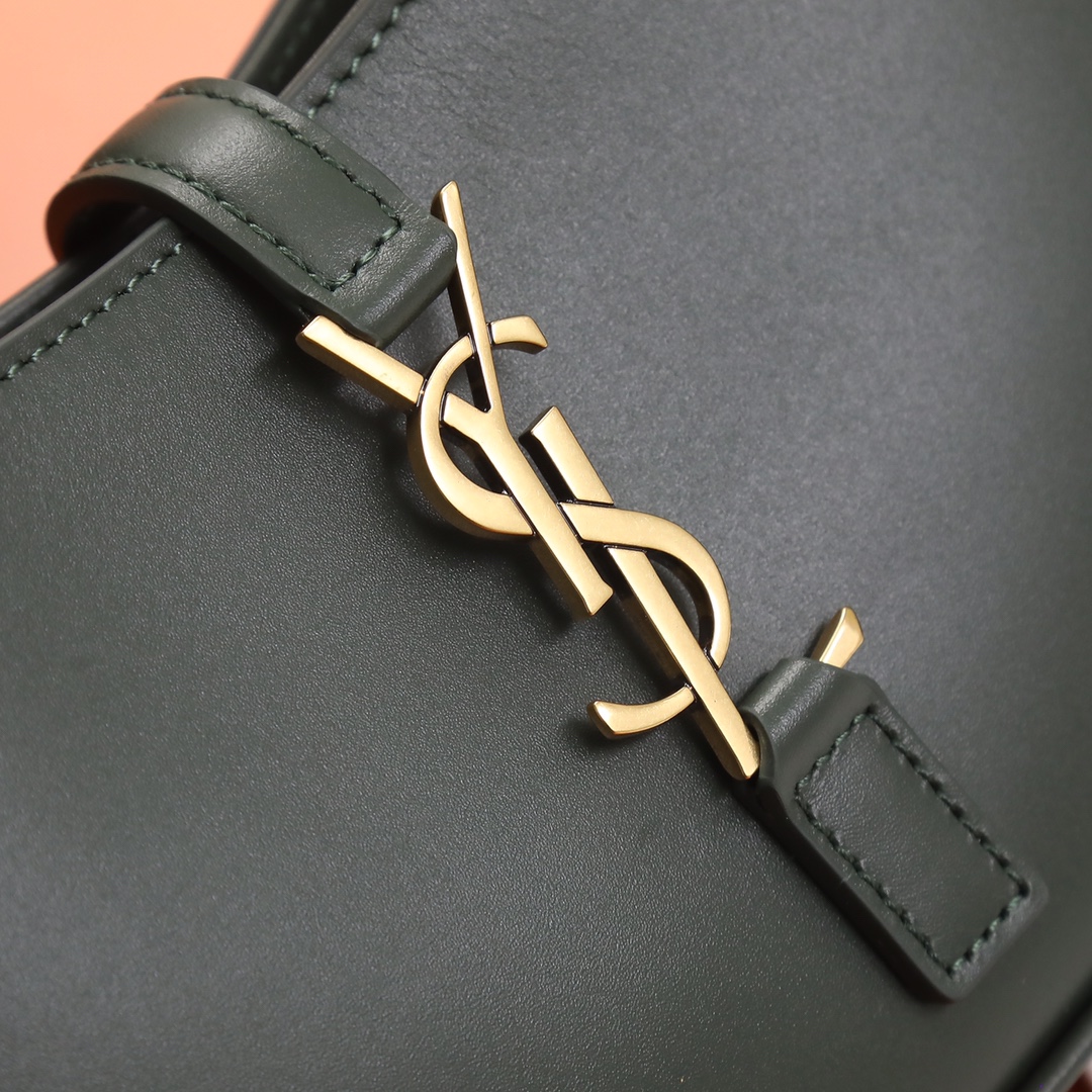 Handbags SAINT LAURENT 710318 size 19X11.5x4.5 cm - vstockx