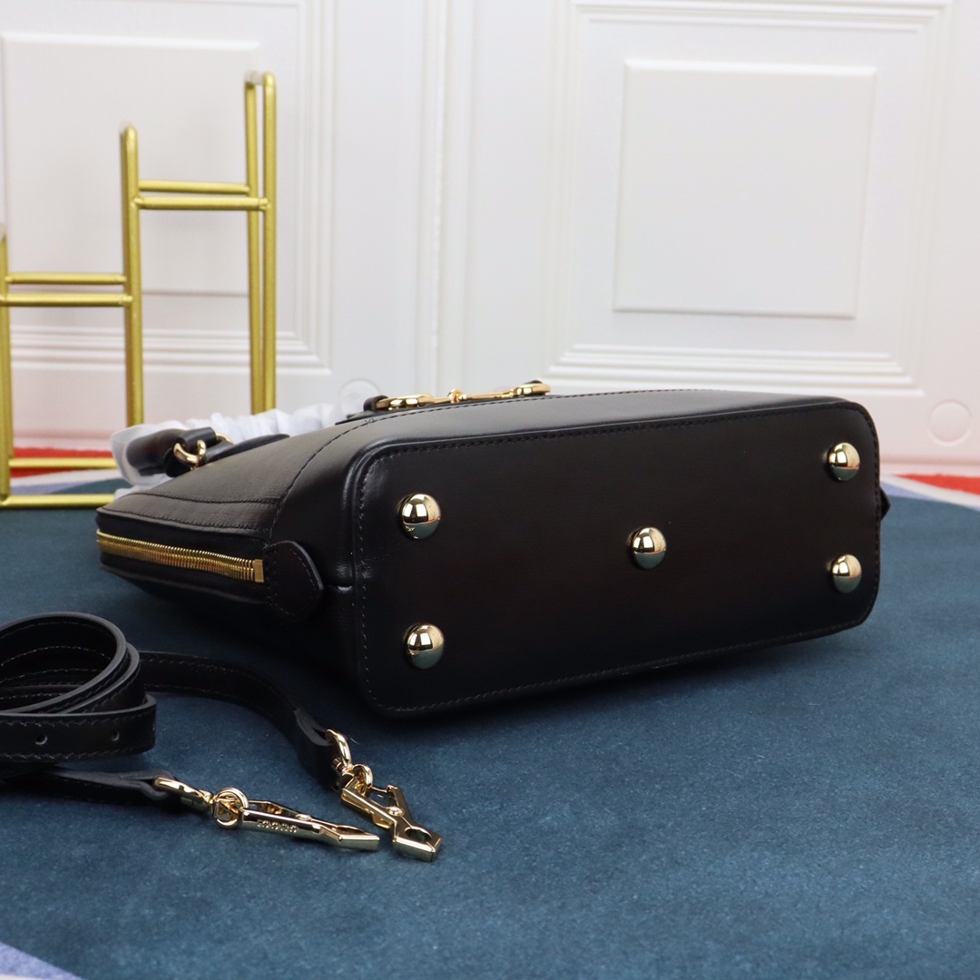 Handbag Gucci 621220 size 25X24X9 cm - vstockx